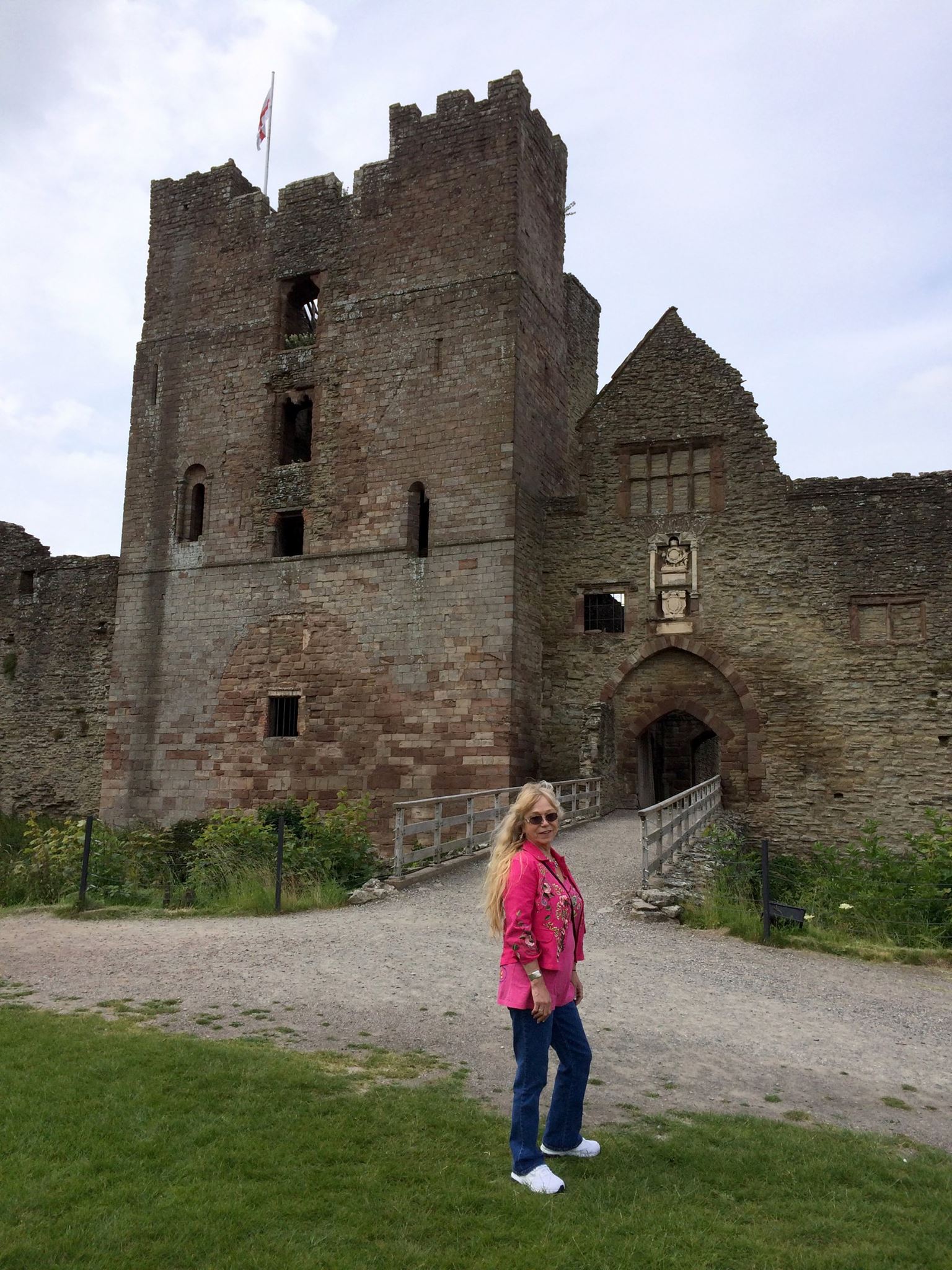 Catrina's - Here is Catrina visiting Ludlow Castle in Shropshire ...