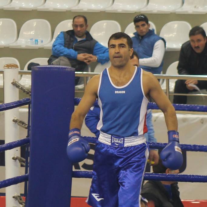 Hamza GÜNEŞ. Prof. Boxer