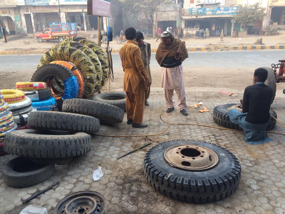 Rashid Tyre & Alloy Rim House | Kharian