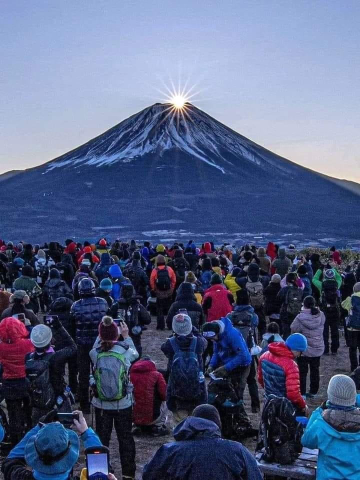 Japan Vitta - Mount Fuji, Japan 💖🗻🇯🇵