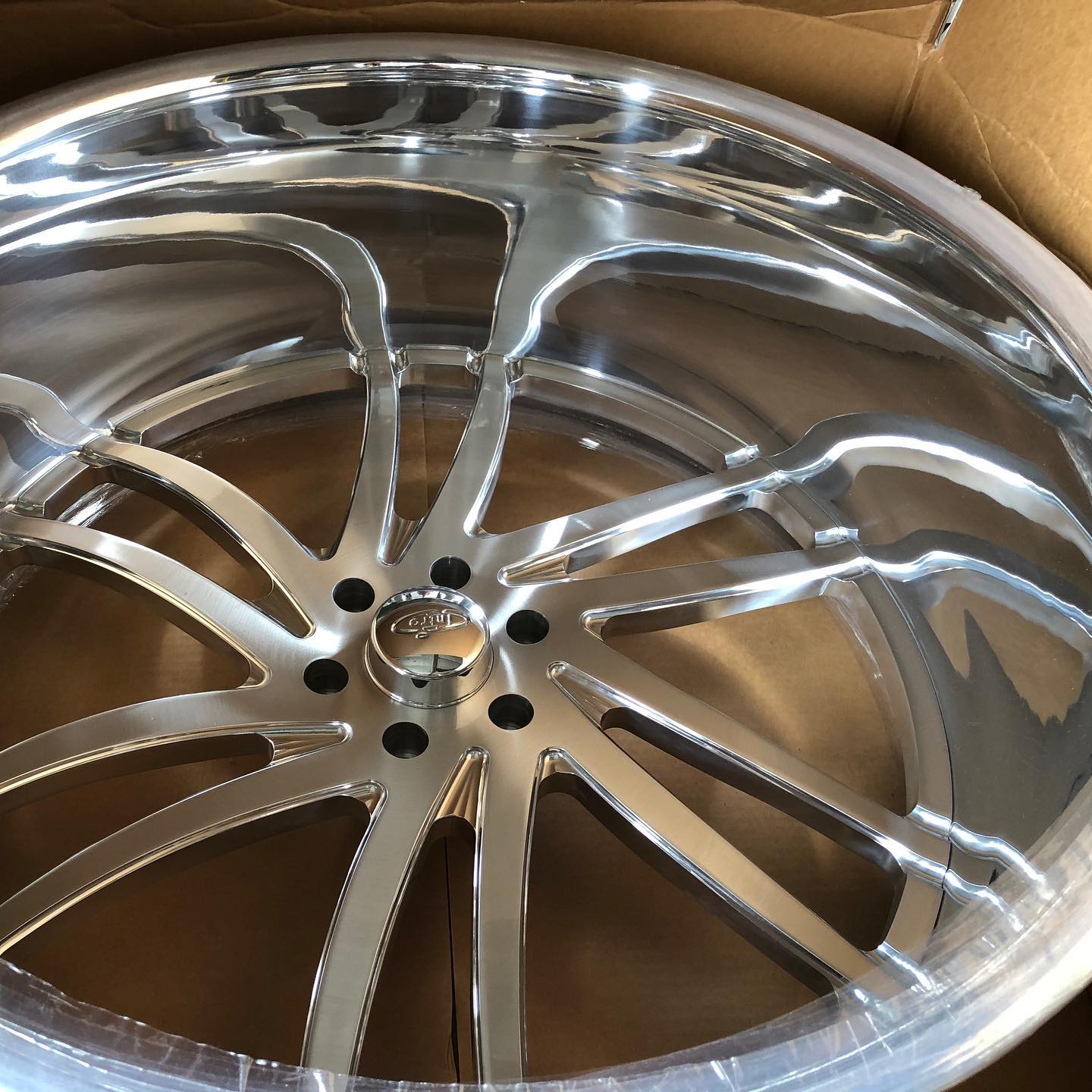 6 lug gm. 28x12 and... - Custom Car Audio Tires & Wheels | Facebook
