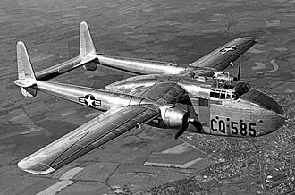 鋼鉄のミリタリー同盟「絆の会」 | 1950年代に上空を編隊飛行する双胴機を何度も見たけどあれはC-82パケット輸送機だったんやろか ...