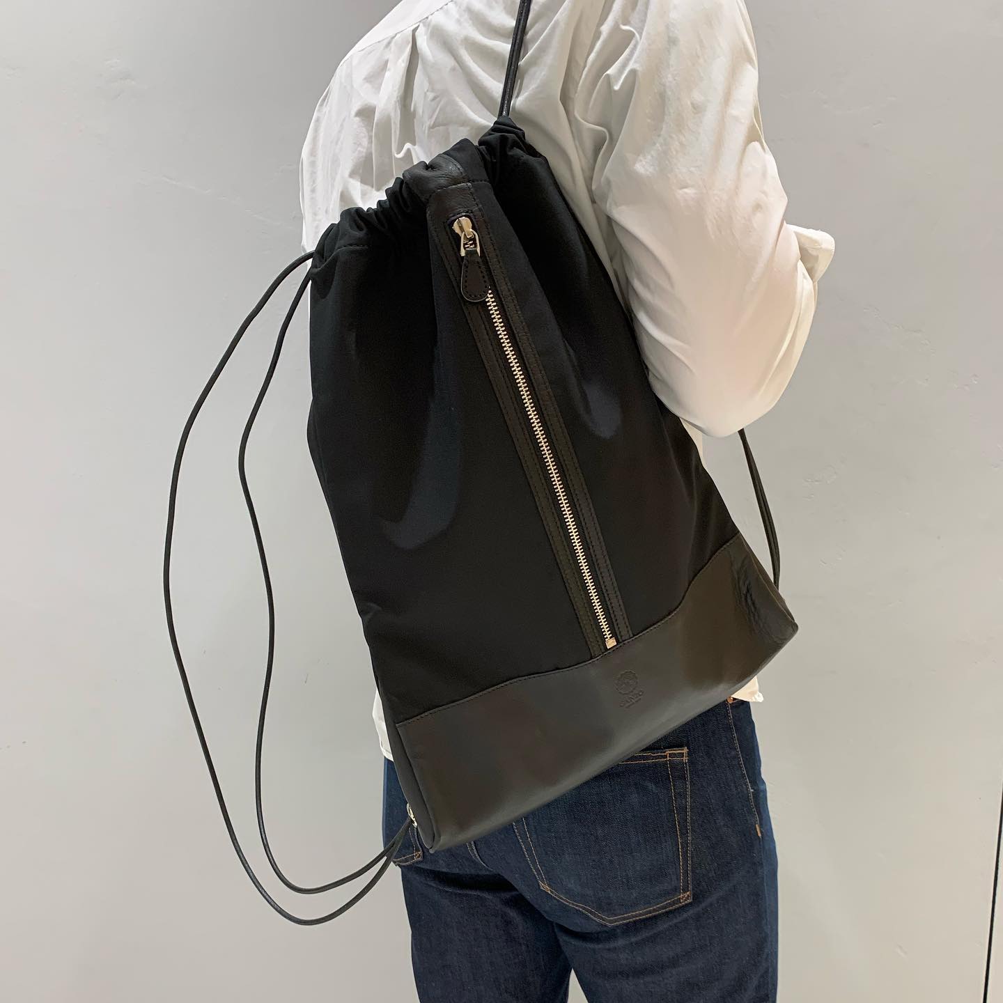 GANZO BLACK SENSE ナップサック . . . リモンタ社のナイロンと上質な 