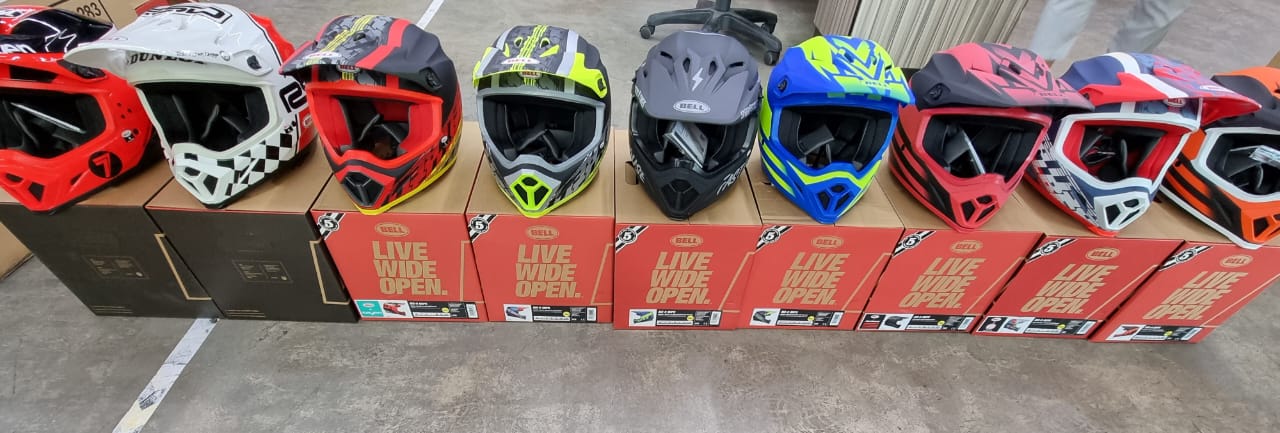 bell bicycle helmets malaysia ILM Smart Adult Bike Helmet Model E3-12LS and Bluetooth Ear Pad The ILM E Bell Helmets (Full Face) 