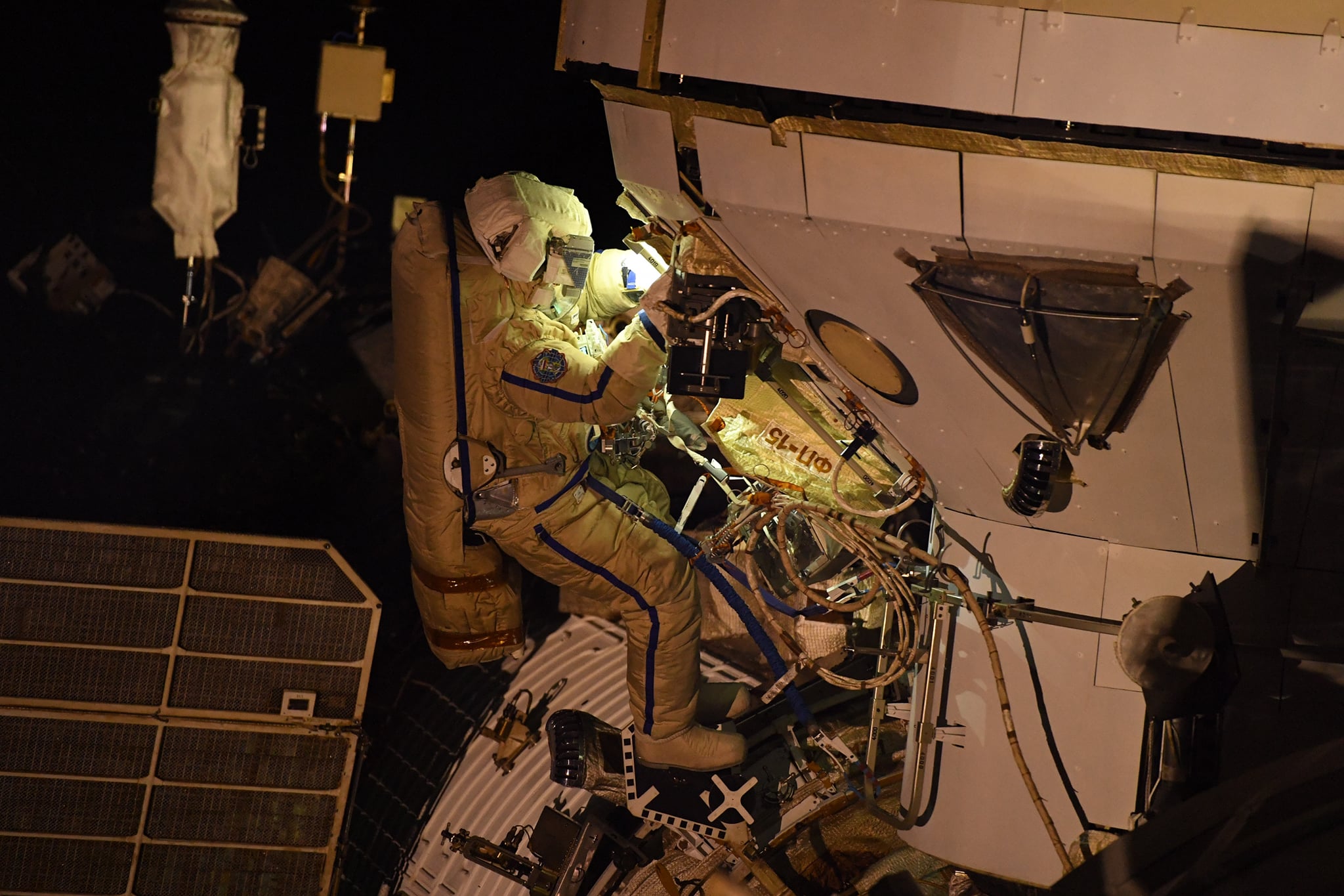 🇫🇷 ... - Fan de l'ISS - Station Spatiale Internationale