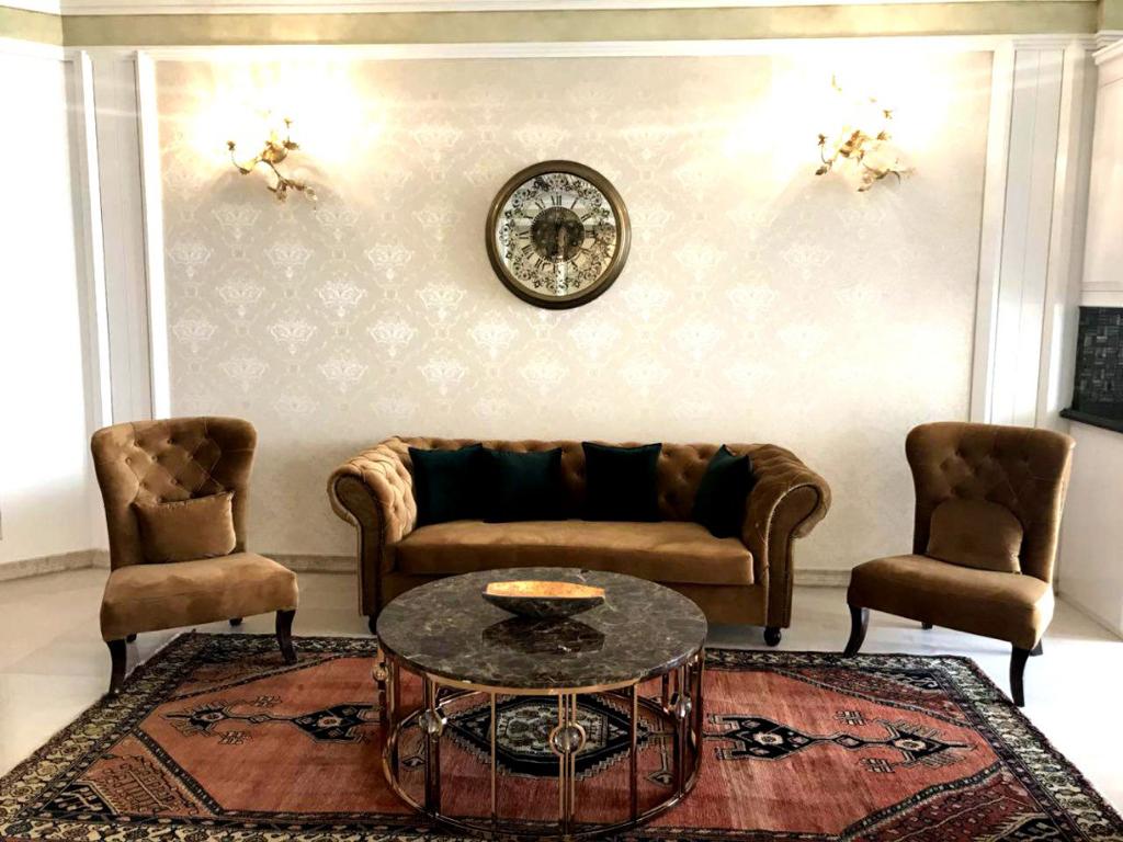 Abrisham Rugs | London