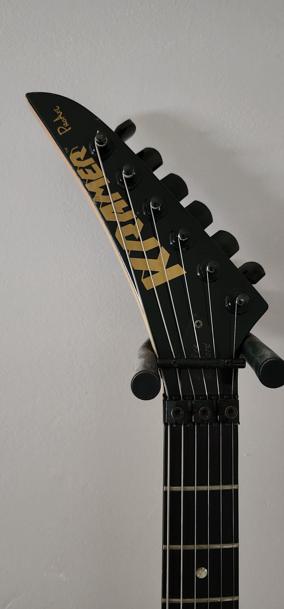 Kramer ProAxe Guitar with Reverse Headstock and Floyd Rose Pro