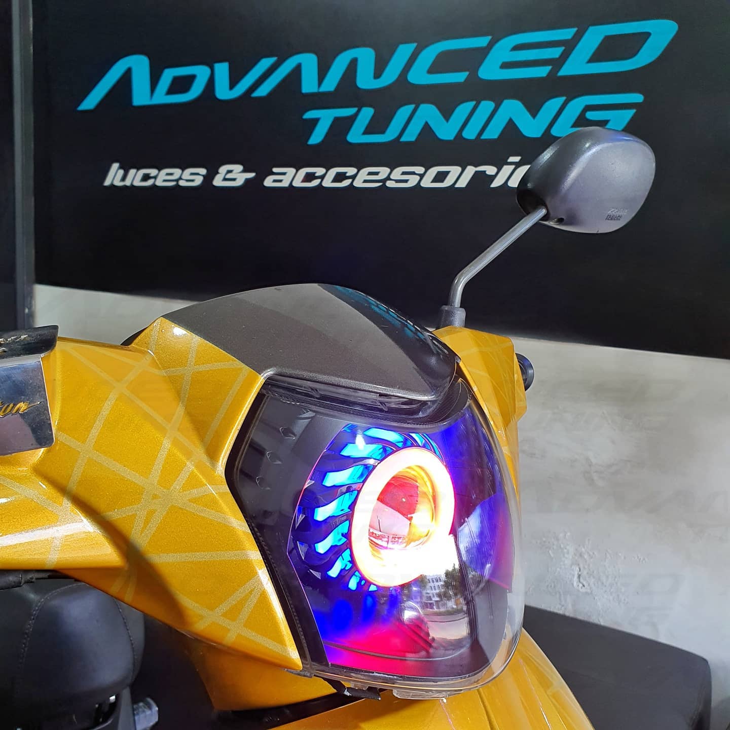 ADVANCED TUNING - Yamaha Crypton f.i con proyector tipo...