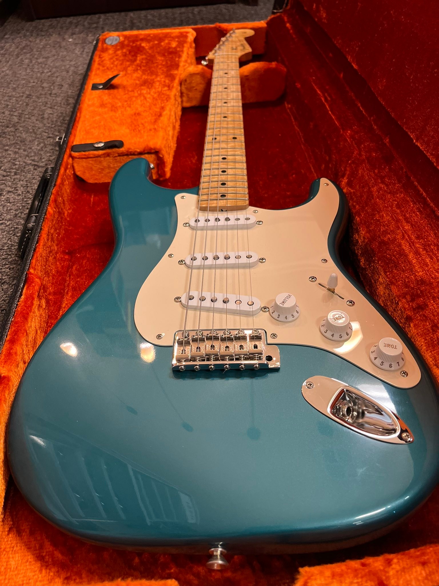 What's the value of a 2001 custom shop 1956 Stratocaster remake?