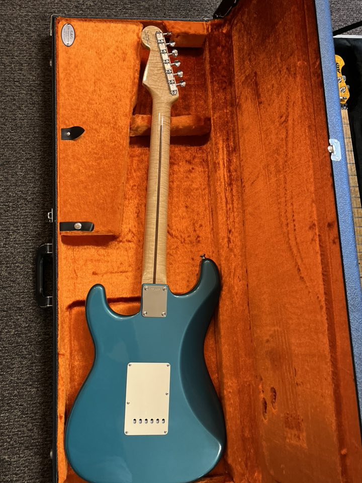 What's the value of a 2001 custom shop 1956 Stratocaster remake?