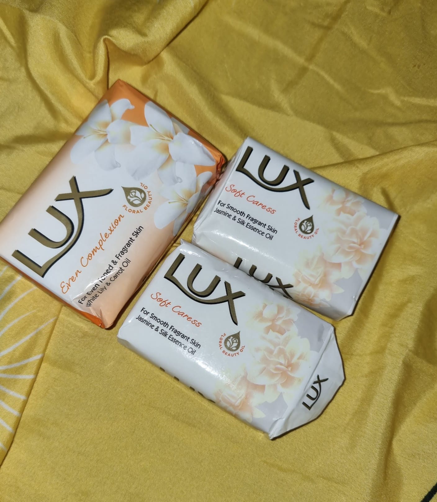glutamax lightening soap with glutathione 75g product info and reviews A gentle cleanse, an indulgent fragrance, a little everyday luxury. ✨ Meet your new skincare favorite: LUX Gluta Bars 9.99 | B-12 Kit format:Capsules Size:2.70 fl.oz / 80ml