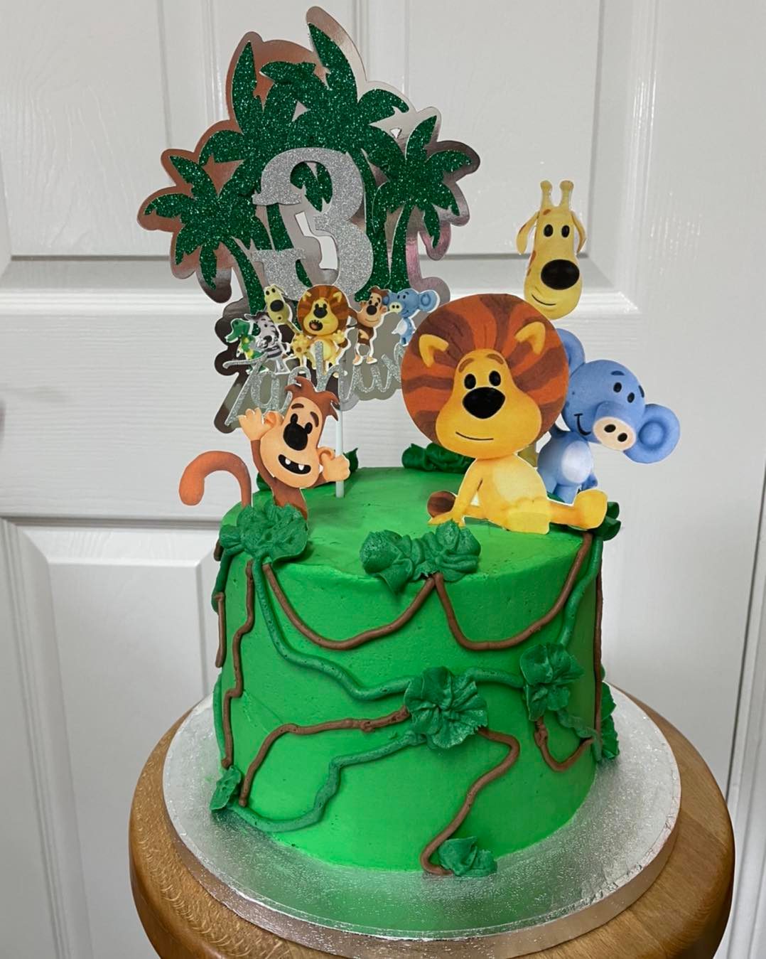 Love this Raa Raa the Lion cake for a... - Crumbly Cakes NI