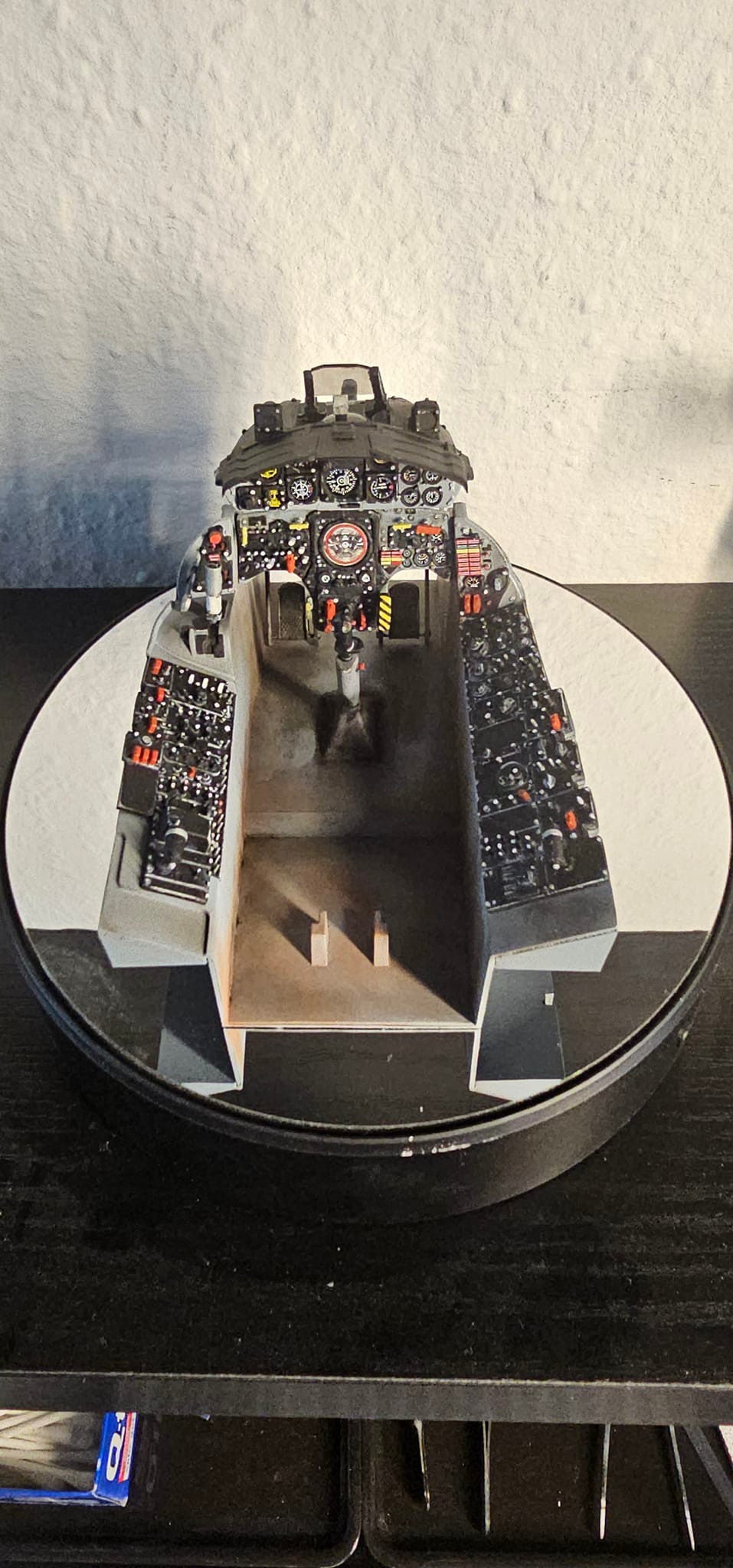 Italeri F-104G cockpit 1:12 model kit review