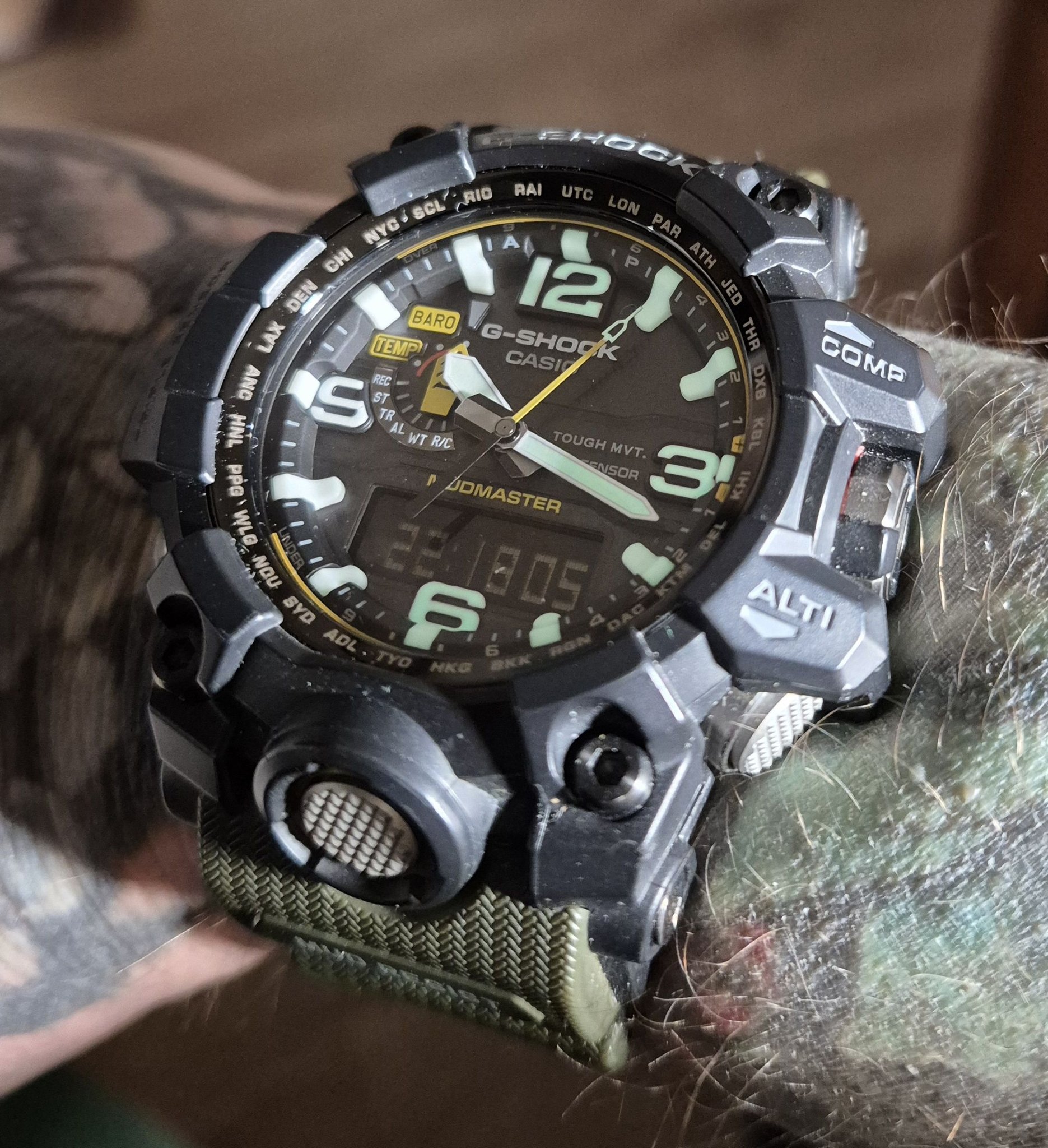 Changing over to the ever-reliable “Jungle Green”GWG-1000 
