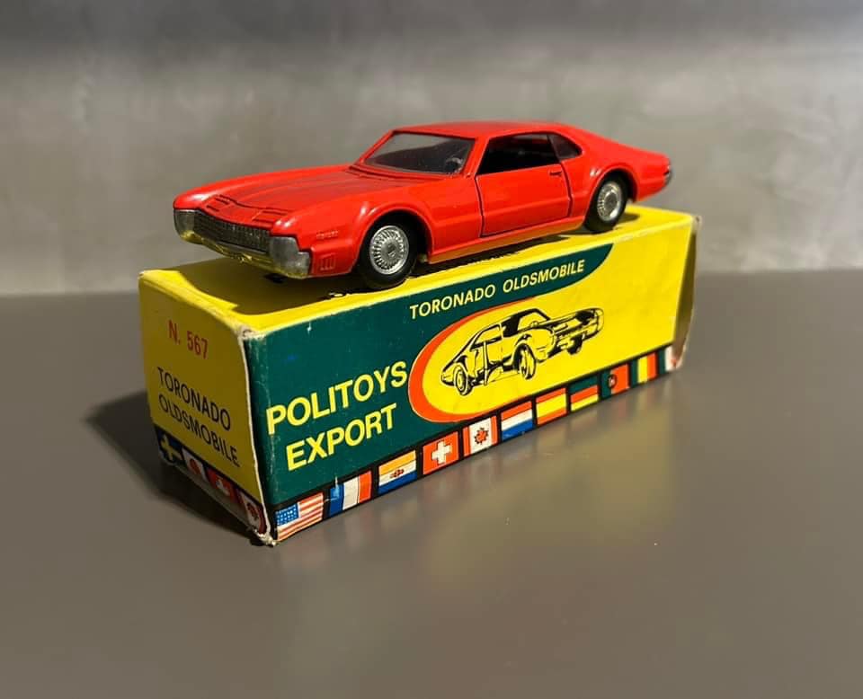 Voiture Miniature Politoys Oldsmobile Toronado 1967 - 1/43, N°567, état Correct
