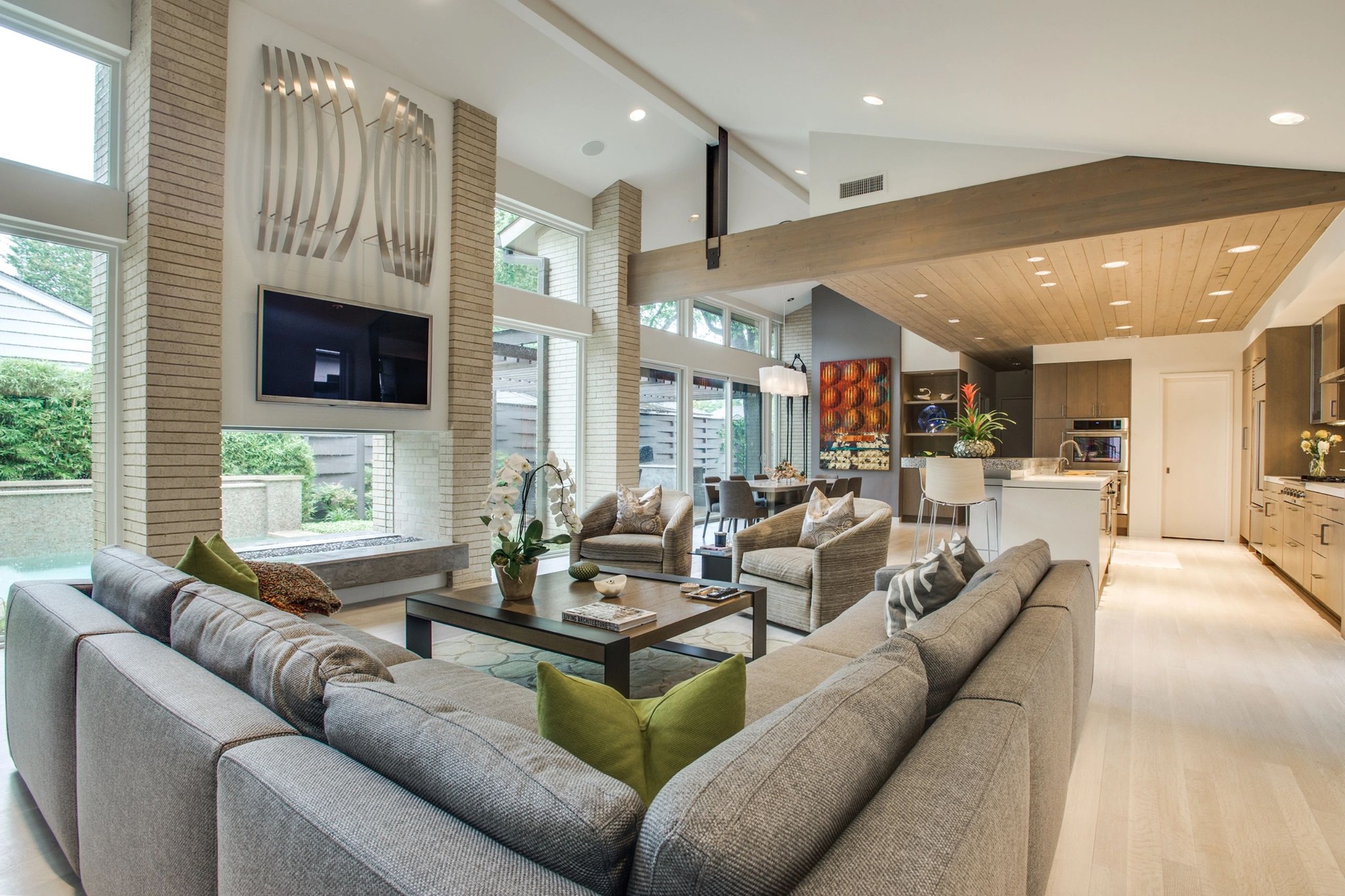 LB Interiors
