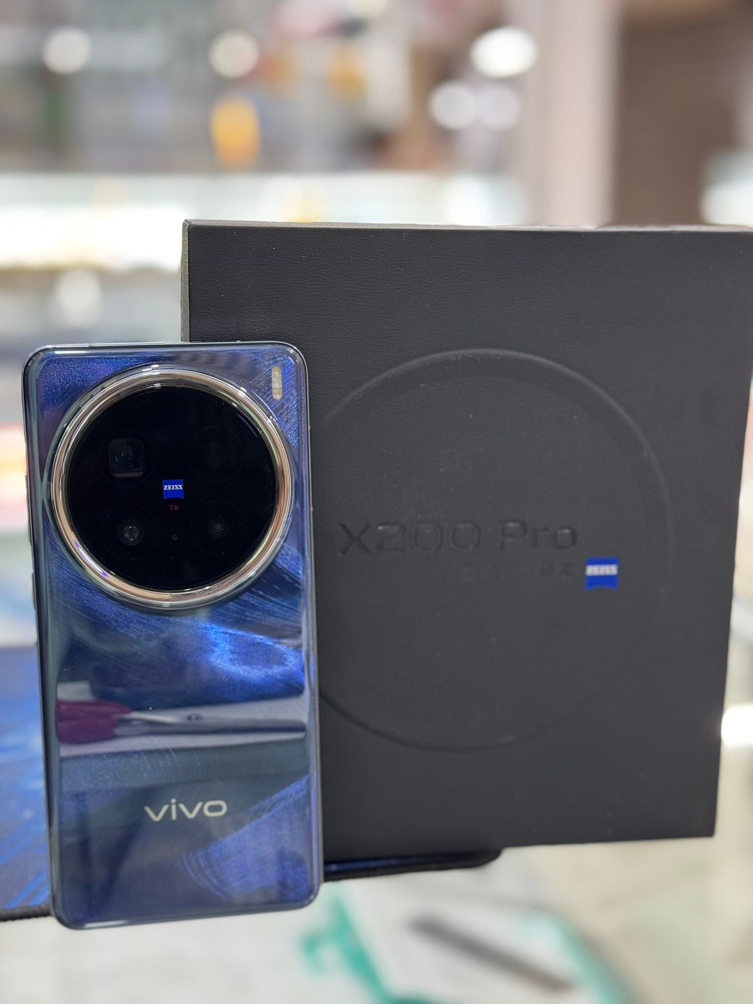Vivo x200 pro 12/256gb for sale