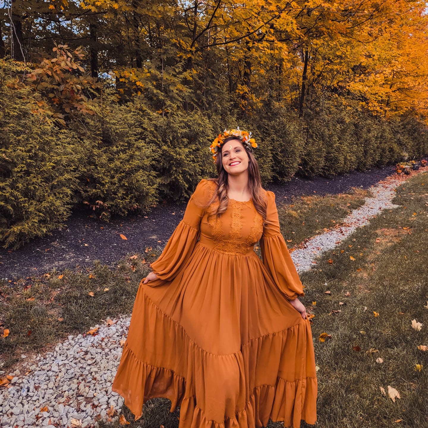 brown dress halloween costume ideas 🧡🎃 Since it's almost Halloween, here's a last minute idea! Find a beautiful flowy already in your closet and dress it up with a flower headband! I added some gold South African Dark Purple