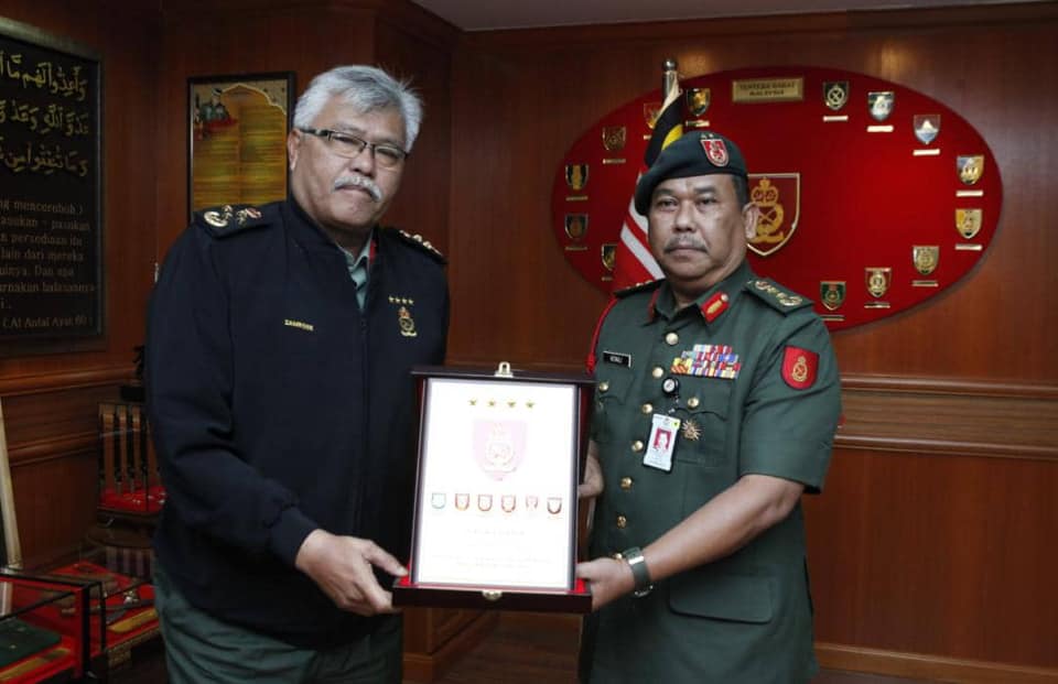 MEJAR JENERAL DATO’ DR MOHD... - Tentera Darat Malaysia | Facebook