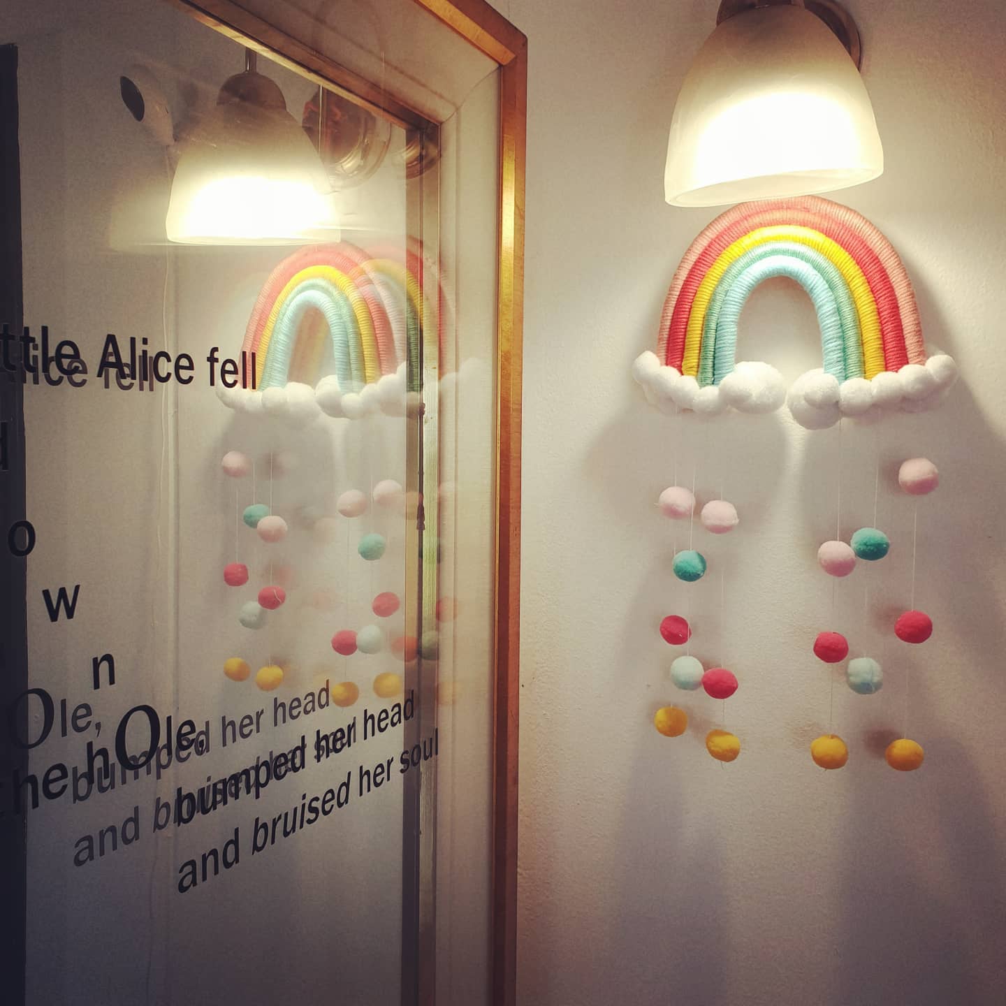 ทางร้านเปิดบริการให้ทานที่ร... - Down the Rabbit Hole, Rangsit
