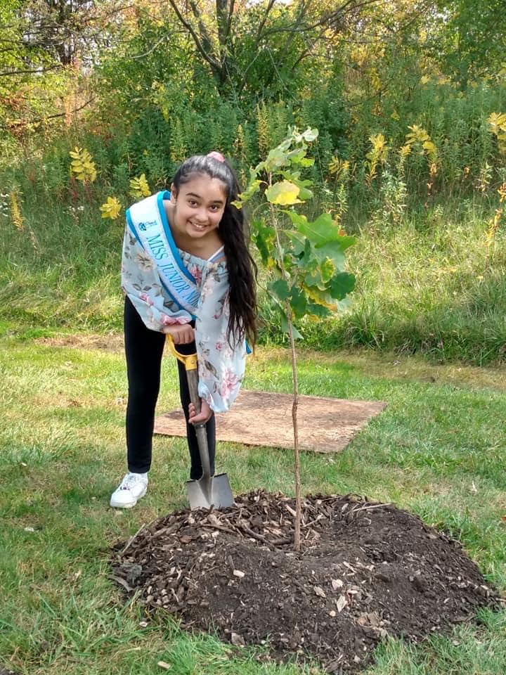 Miss Junior North America... Little Earth International