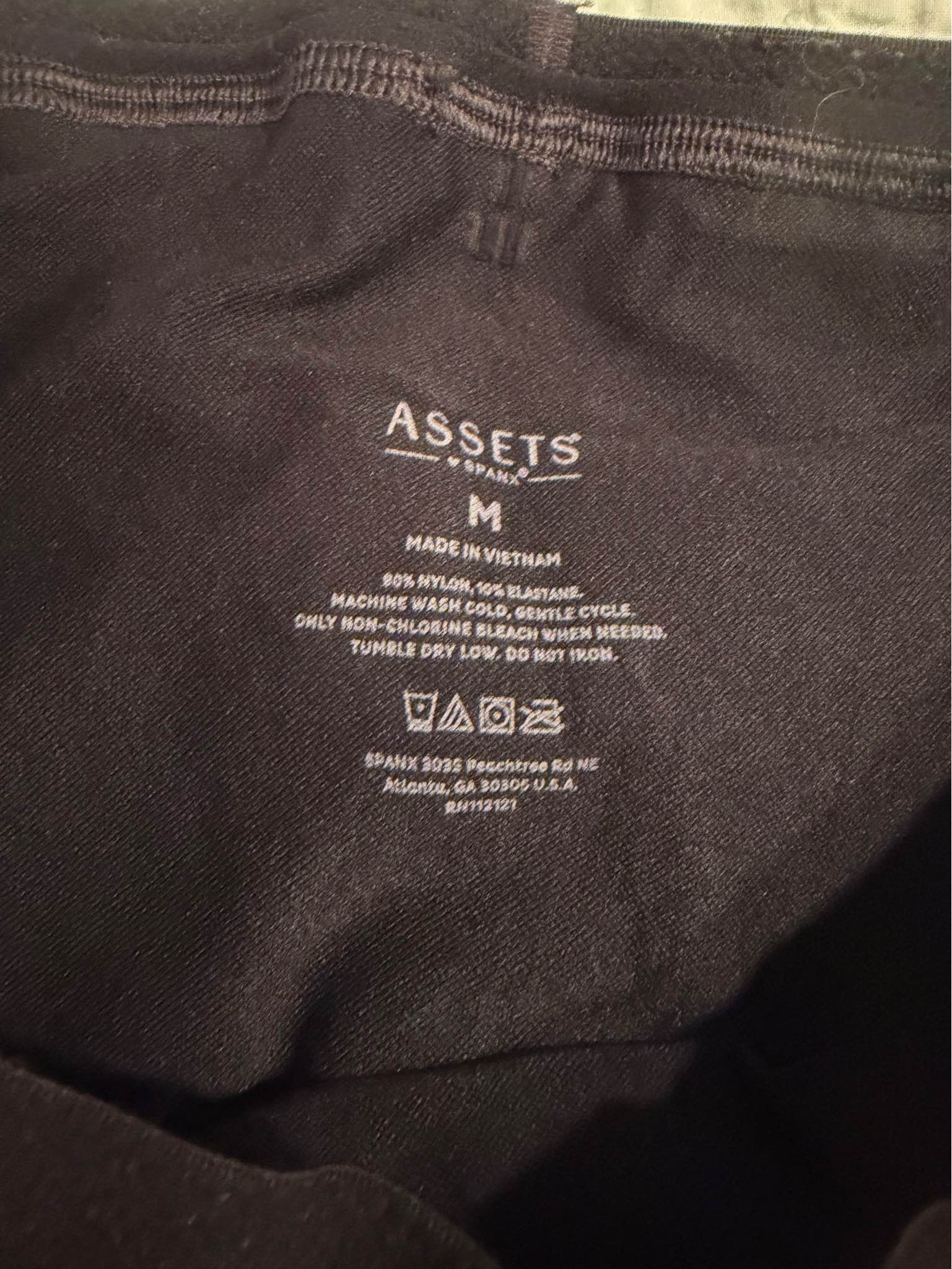 Size M Assets by Spanx 当女ん.長式物展 ASSETS 7 H A መመቀለምና