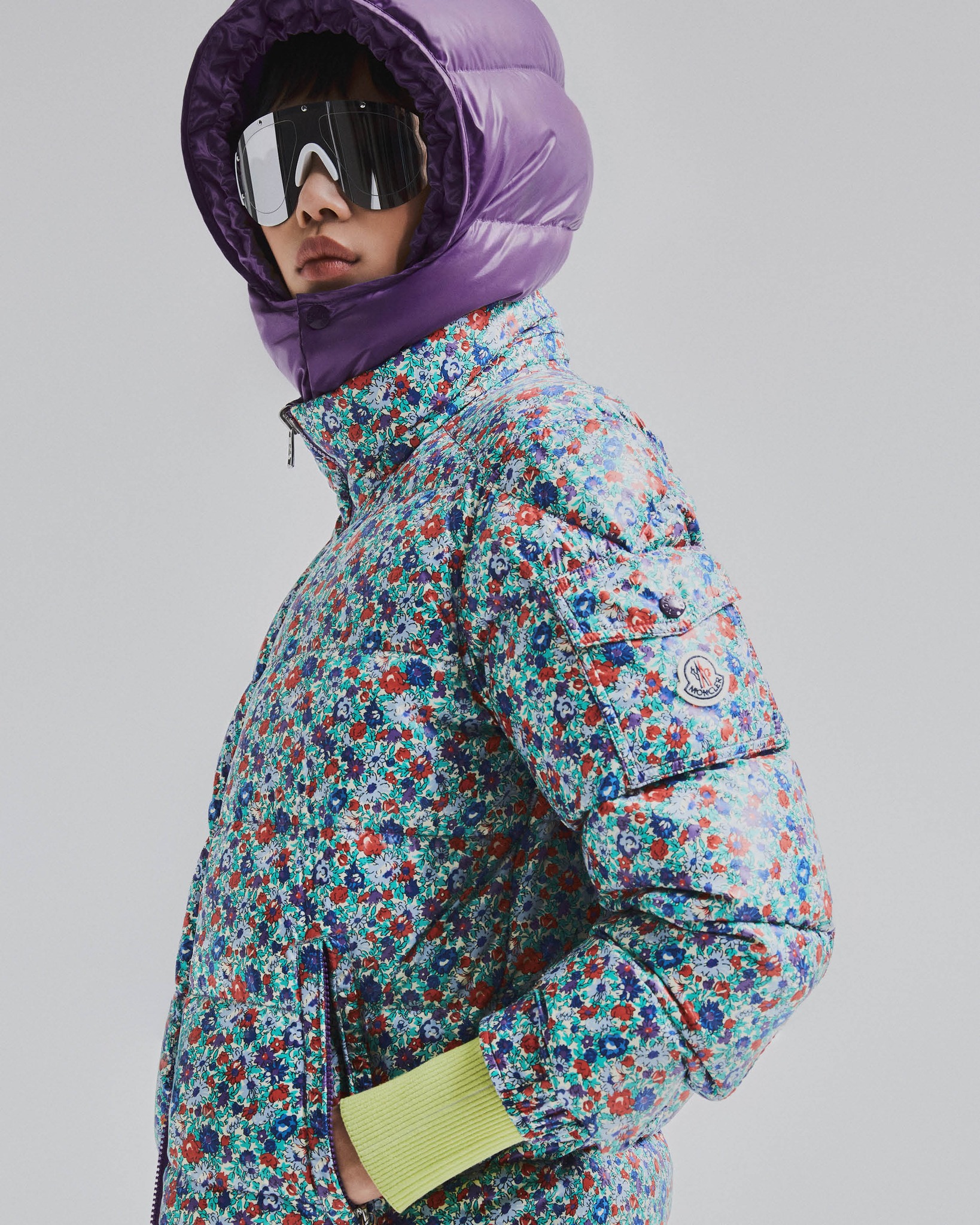 【アリスゥ】 新品 MONCLER BRUIX GIUBBOTTO 花柄 Liberty London went back through their archives to uncover this