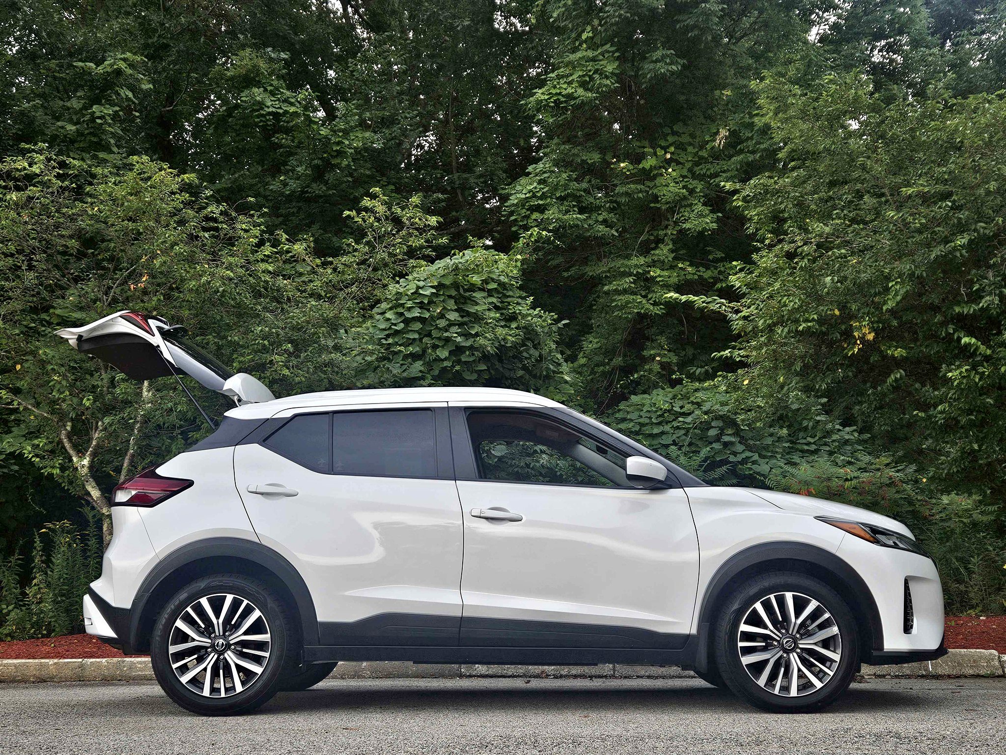 Nissan Kicks Fender Protection Film (Left, Front) - 63829-EZ10A