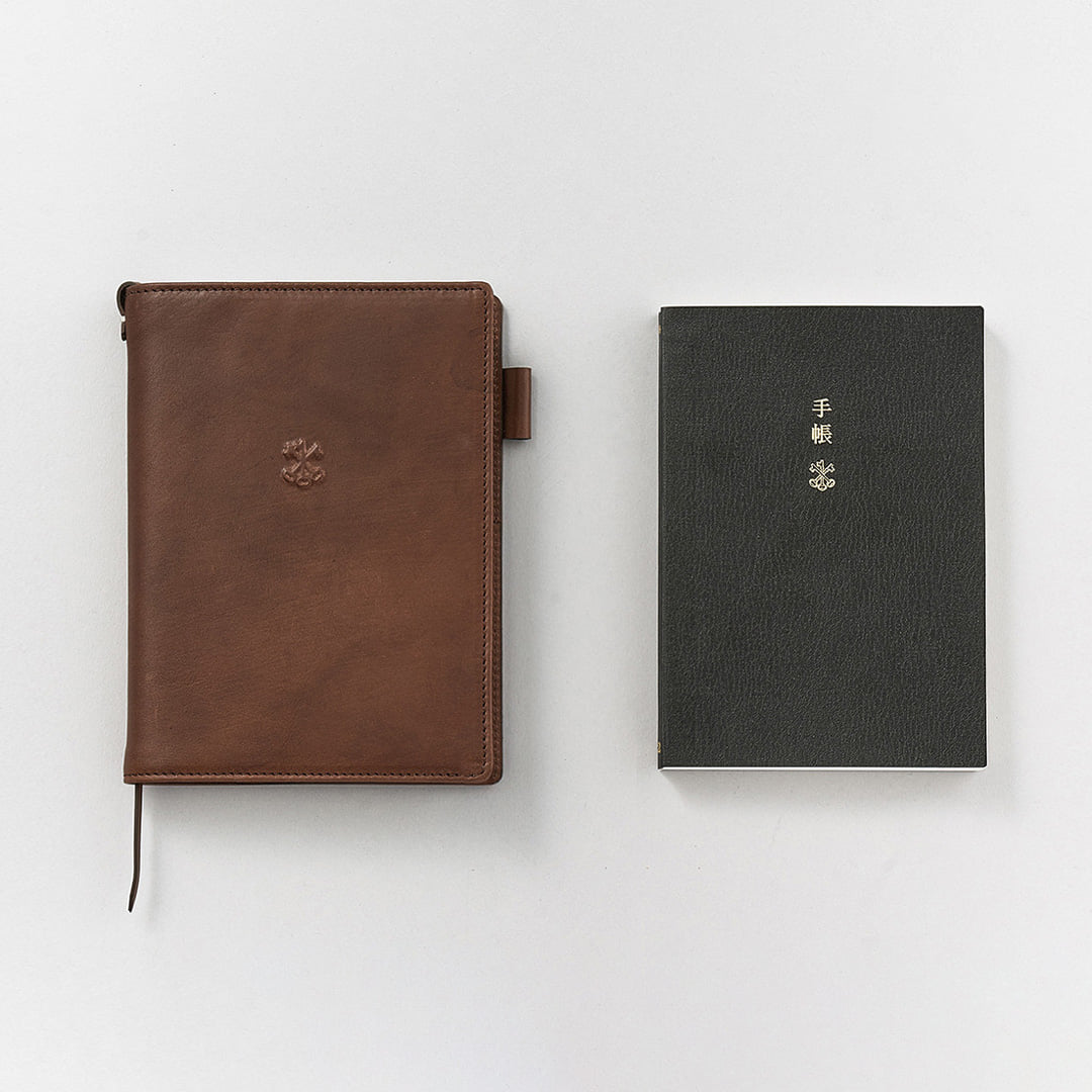 Arts Science Hobonichi Techo Planner 2022 2021年9月1日 水 よりa S各店 9月3日 金 よりオンラインストア Pop Up Shopにて 2022年版 Hobonichi Techo Planner の販売を開始します Hobonichi Techo Plannerは ほぼ日手帳 の英語版 A Sのディレクター