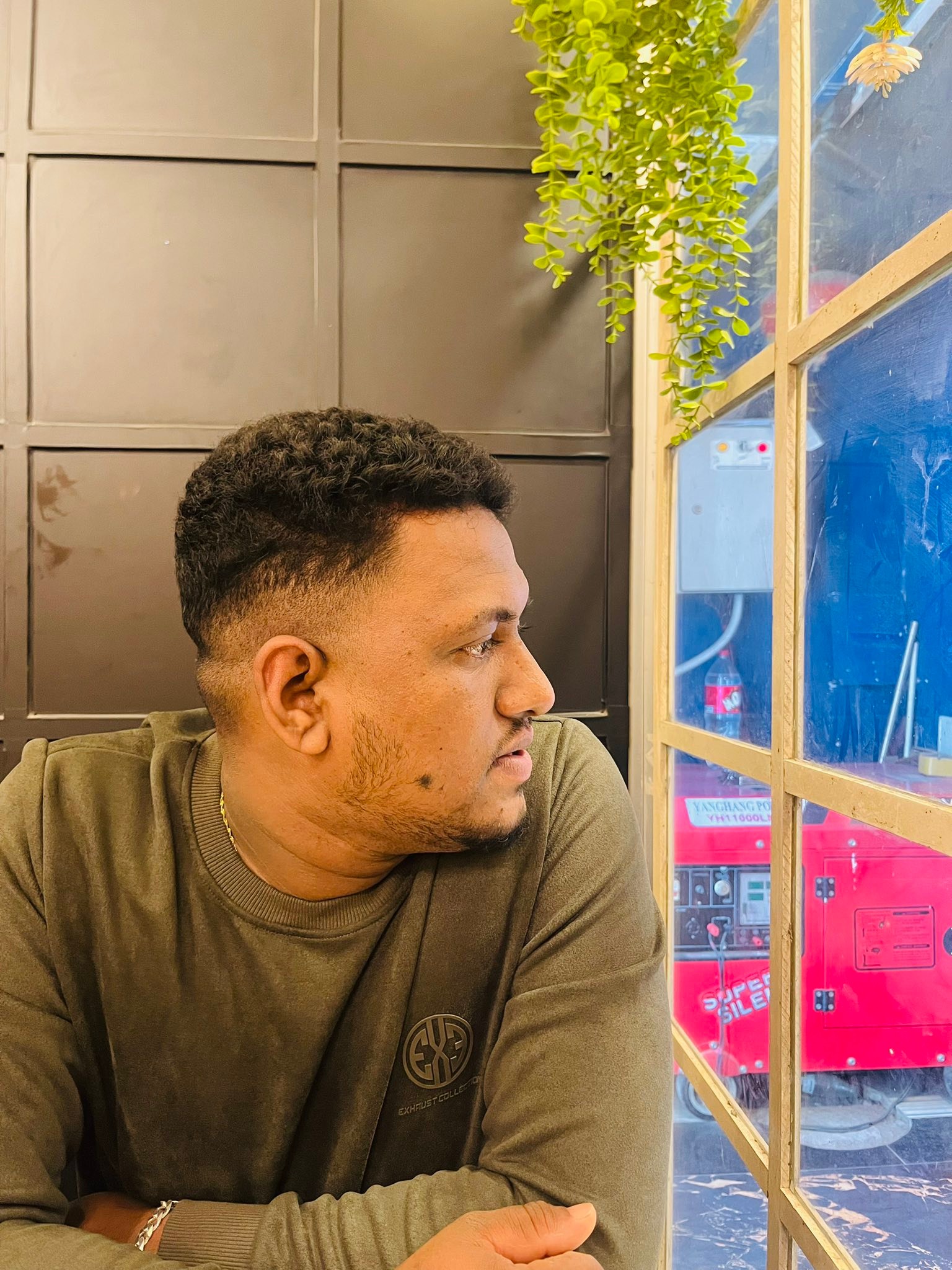 Emon Hossain EYan