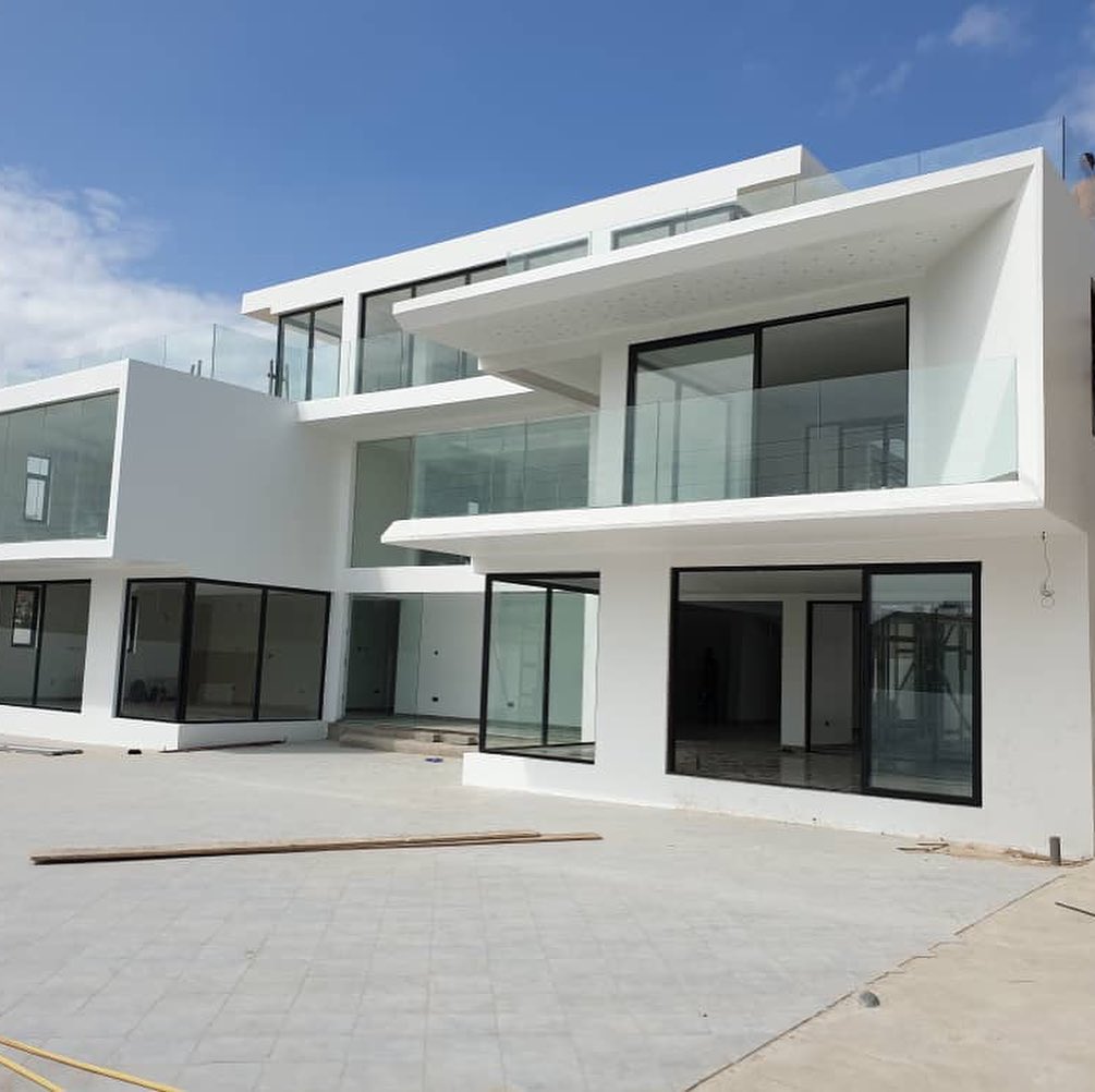 Newly built five 5 bedroom house... Smart Houses Ghana
