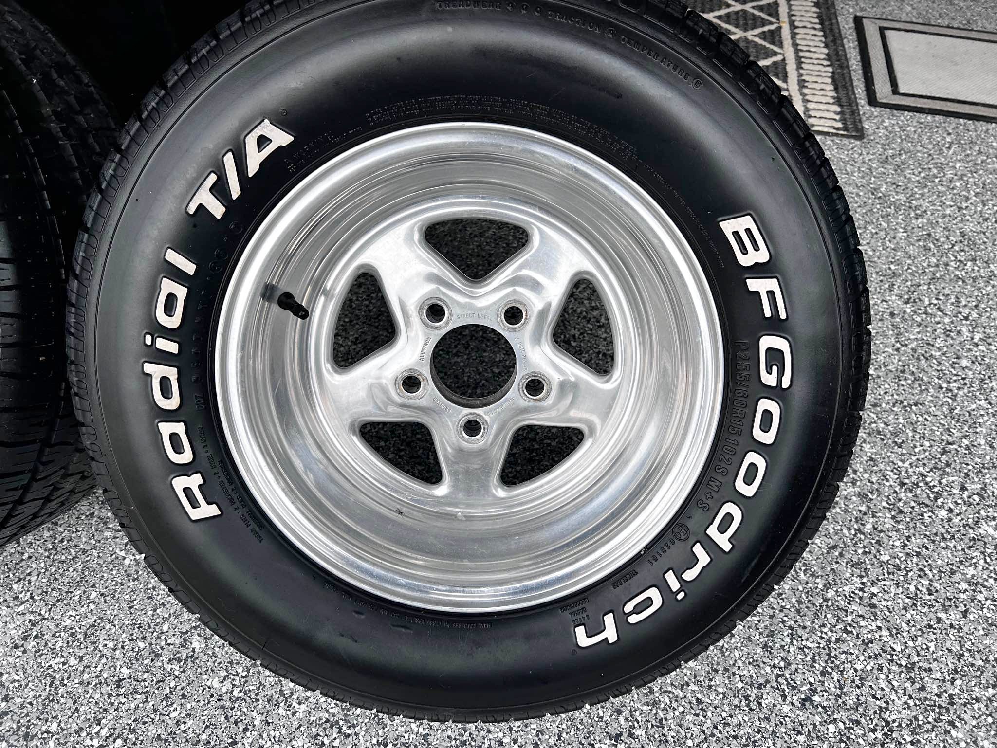 15x8 Weld 5 Star Wheels w/ 255/60/R15 BF Goodrich - Car Wheels, Tires ...