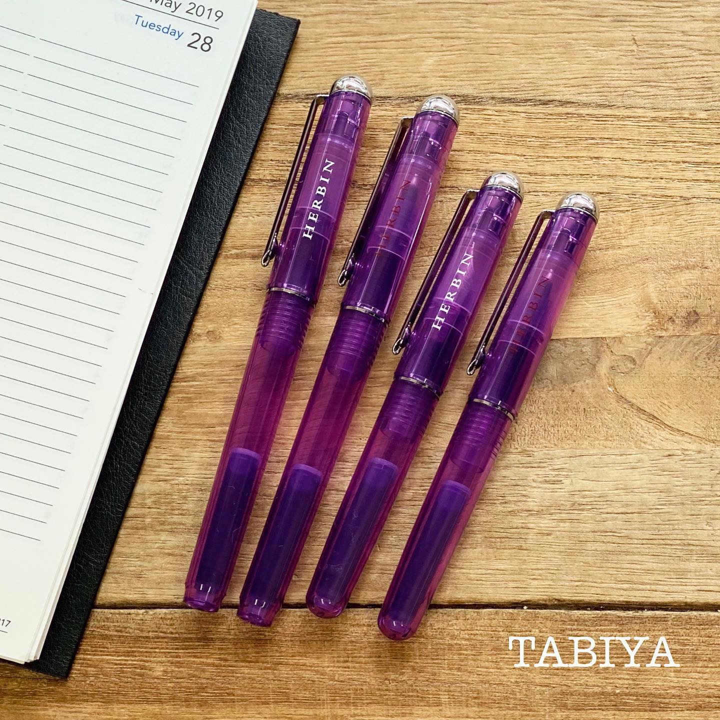 旅屋 J Herbin エルバン ローラーボール 万年筆 ヴィオレパンセ かつてフランス全土の小学校で فيسبوك