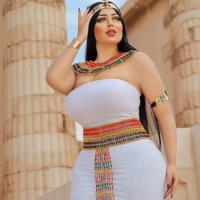 بنت قلعت هدومها ولبست لبس... - المنصورة الآن - محمود العيسوي | Facebook
