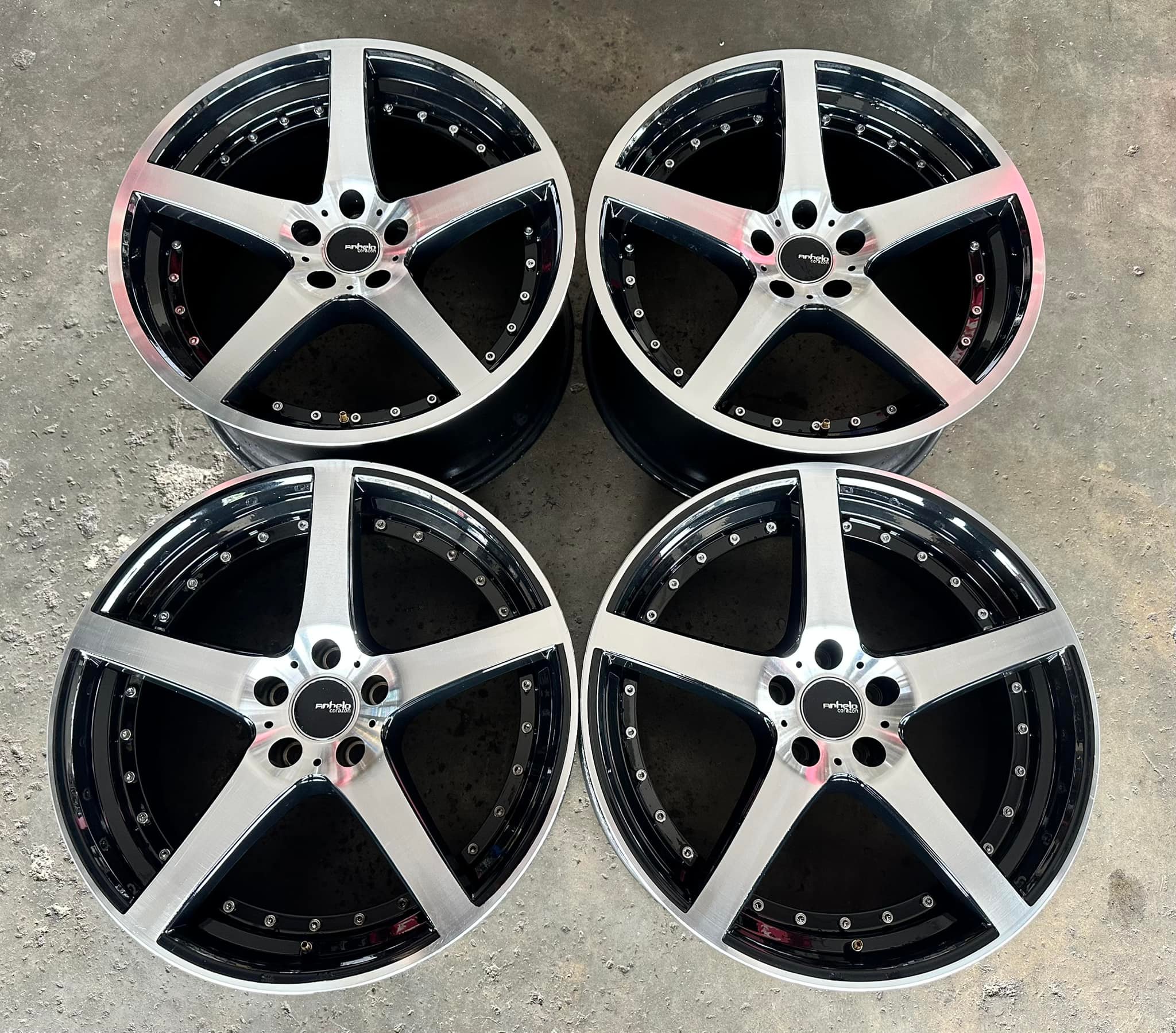 Used Sport Rim 20 ”————— Made In China Model - ANHELO CORAZON Size 