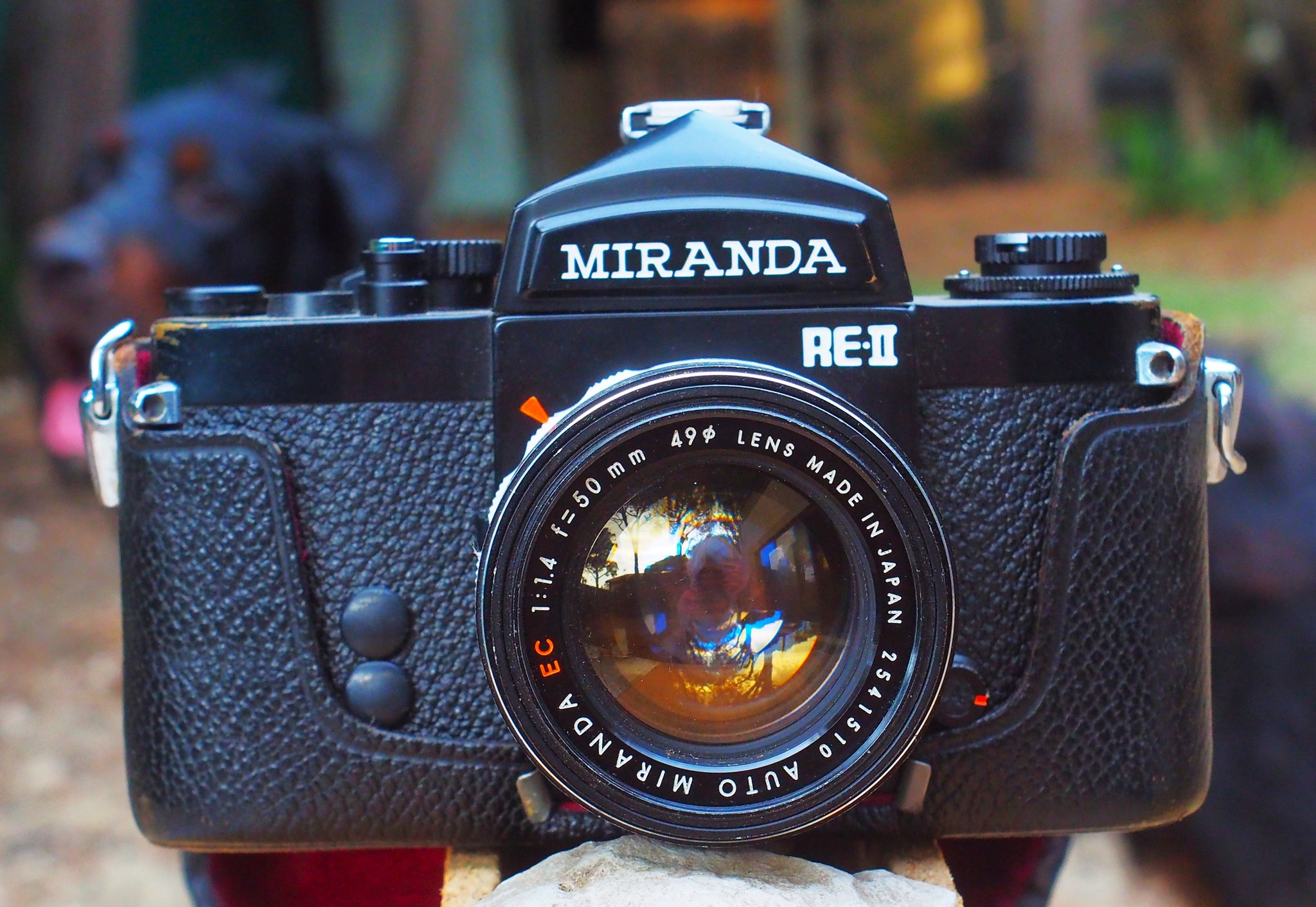 A LENS' CREATIVITY Auto-Miranda 50 mm EC f/1,4