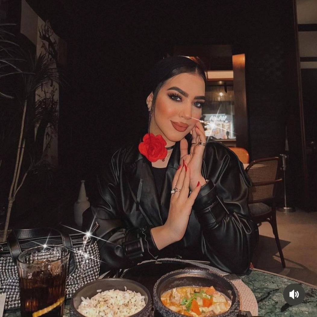 Theyab ثِــيـاب