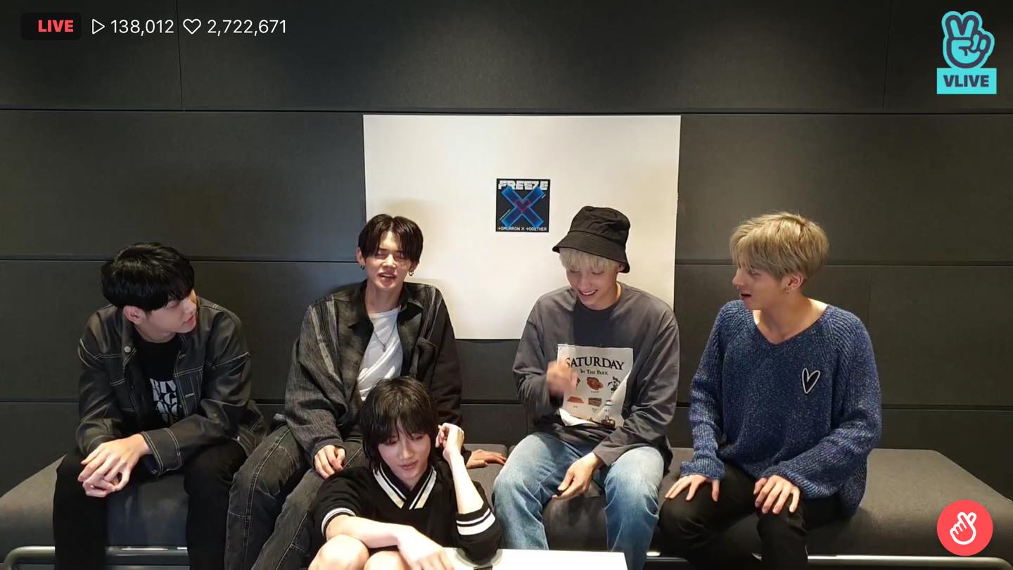 V LIVE] 210526 Our boys on VLIVE now! ????? of course, to 