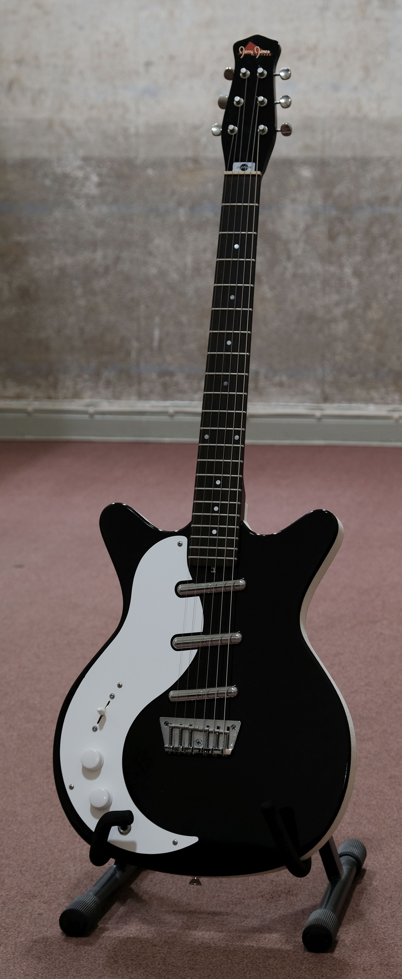 vintage lefthanded danelectro guitar for sale