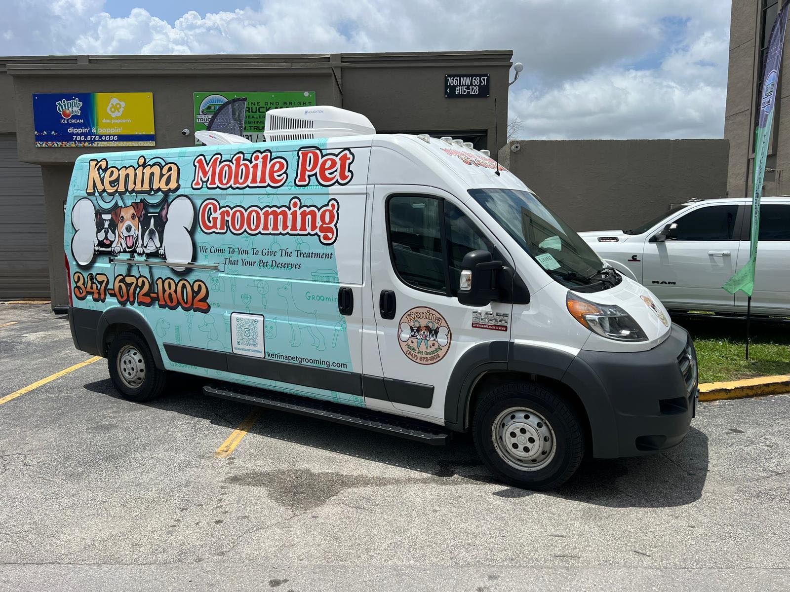 Image showcasing Kenina Mobile Pet Grooming | New York NY