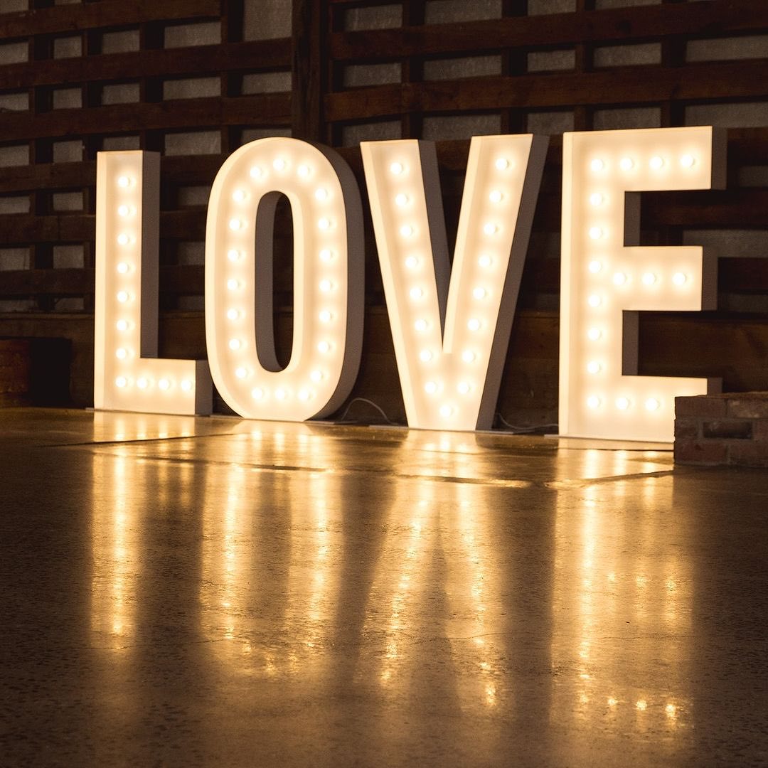 Cue Signs - Say ‘I do’ to unforgettable wedding moments... | Facebook