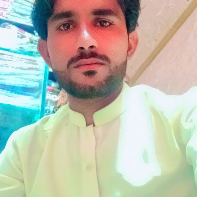 سچ اور حق کا راستہ آسان نہیں ہوتا، لیکن انسان کی عظمت اسی مشکل راستے ...
