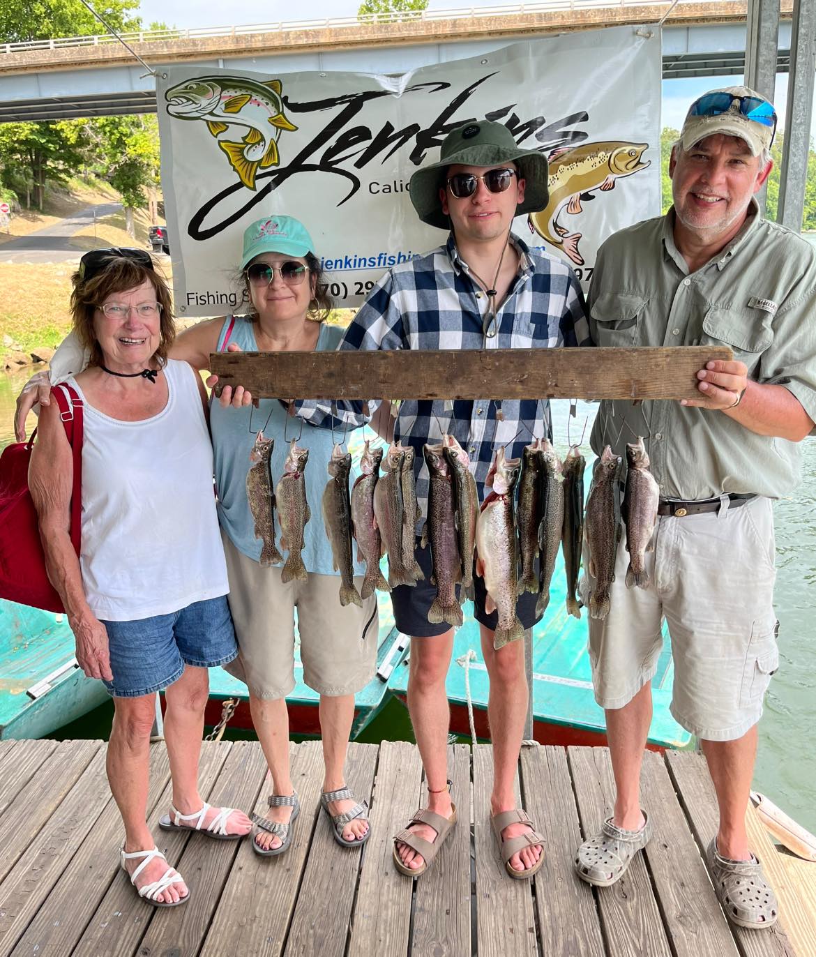 Jenkins Fishing Service and Motel - Home