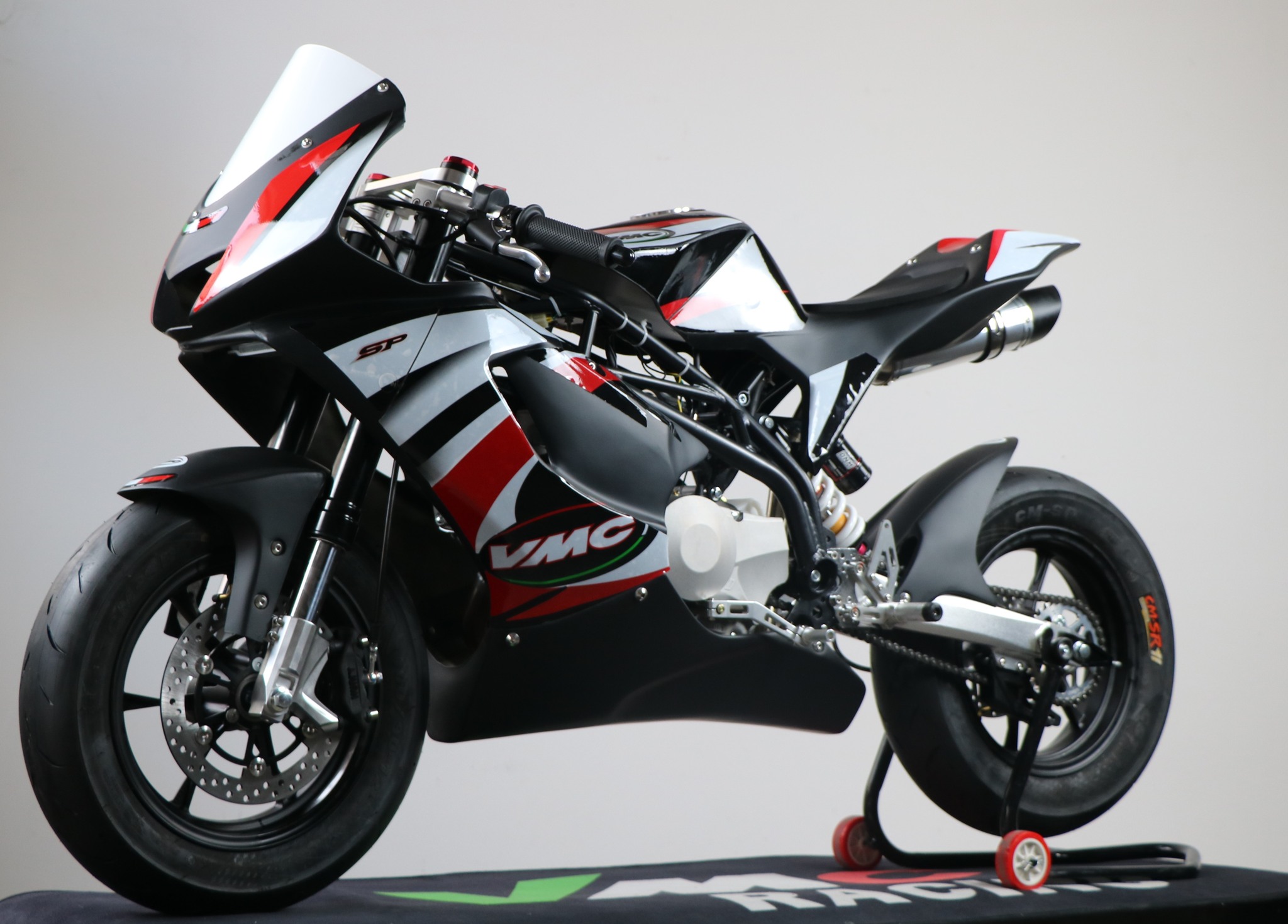 RZM250H-12 racing motorcycle,launch conference! The patent