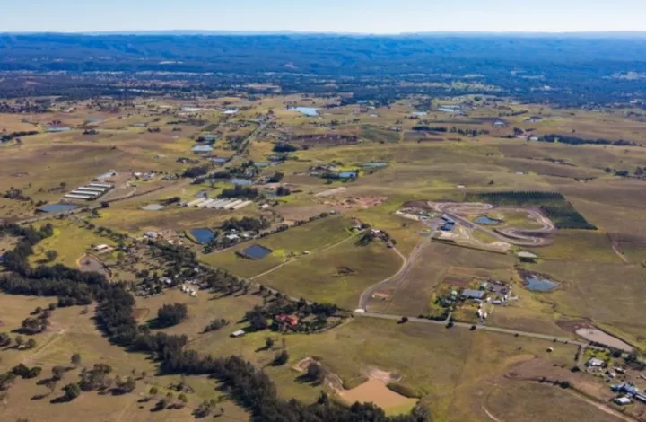 Community - MEDICH FAMILY MAKE $500M FROM BADGERY'S CREEK WINDFALL ...