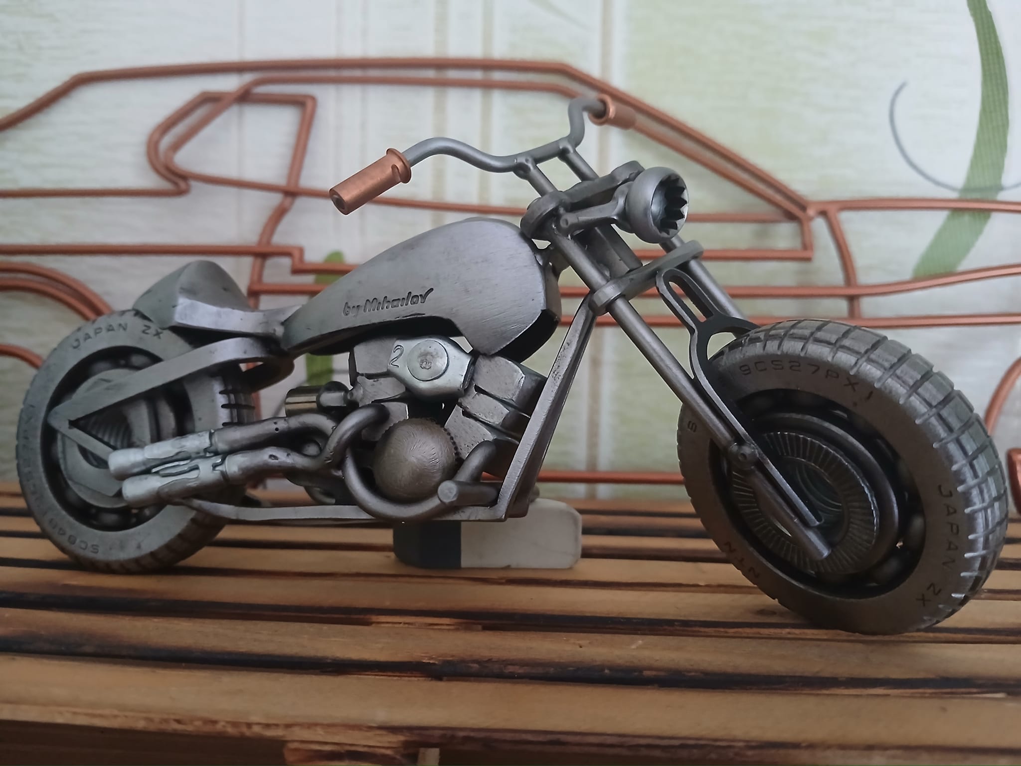 Hi. My hobby.My jobCustom Moto.19 cm.