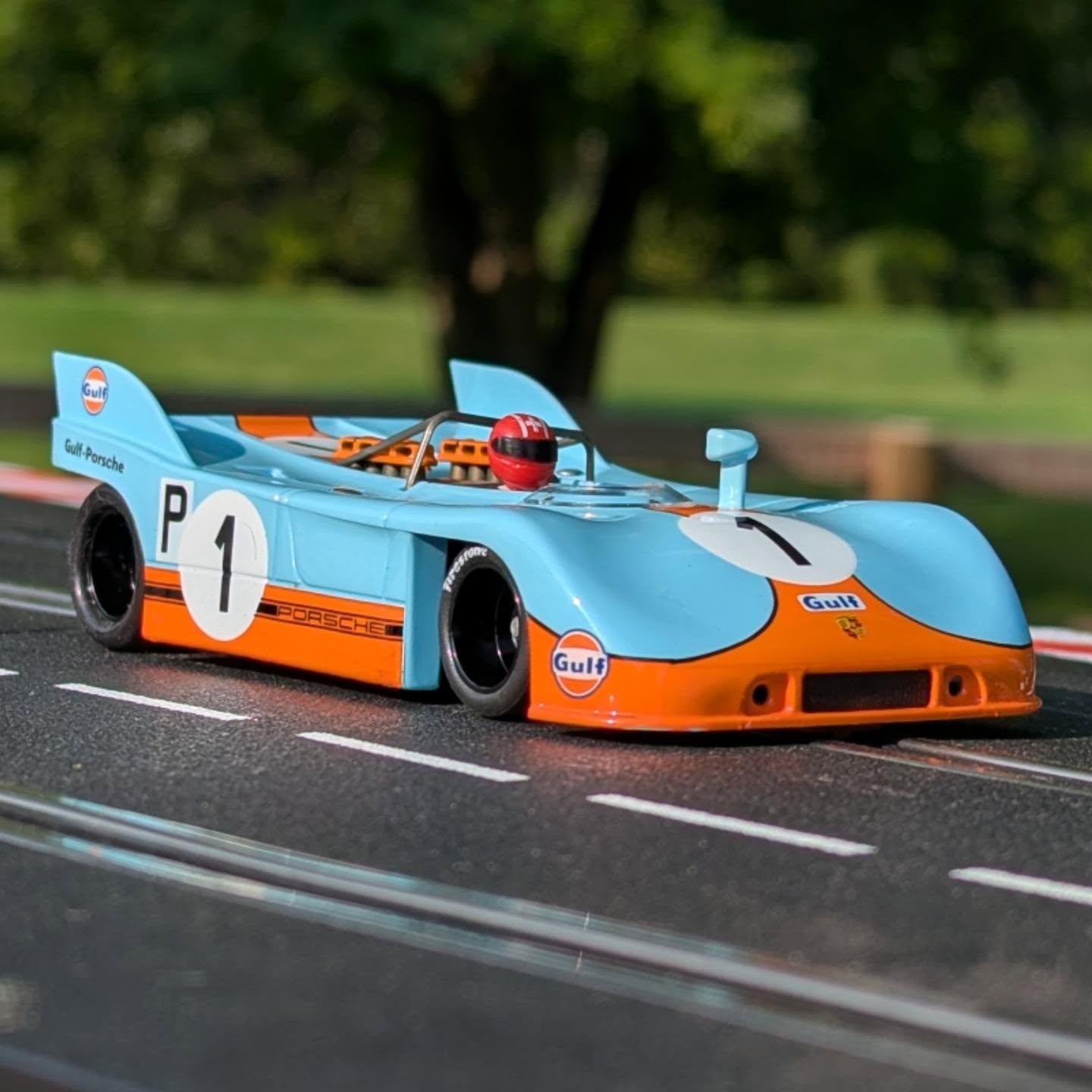 1971 Gulf-Porsche 908/03 diecast model details