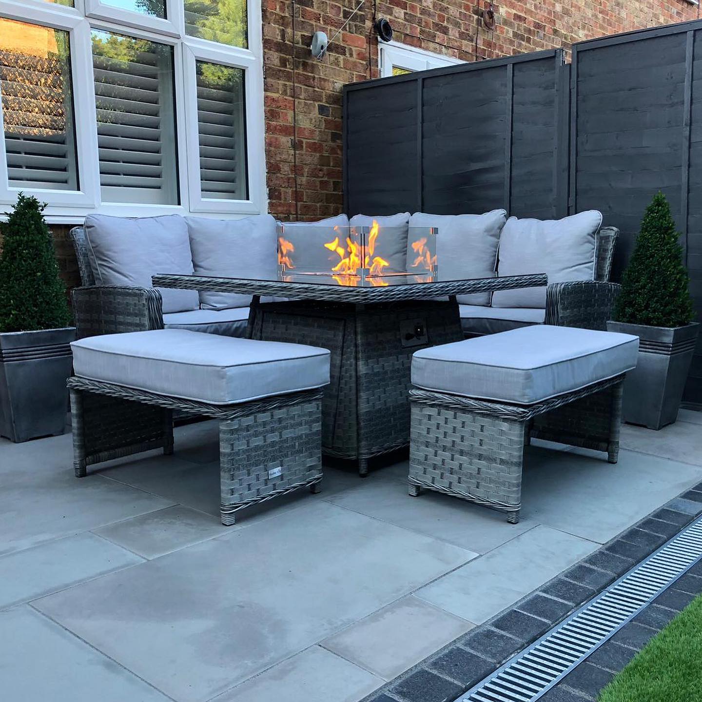 The Weatherking Deluxe Rattan... - Taskers The Home Store | Facebook