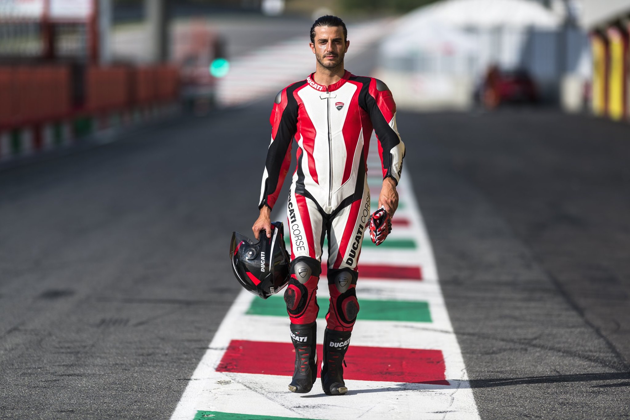 Leave them stunned with your style, the Ducati Corse K1 racing 