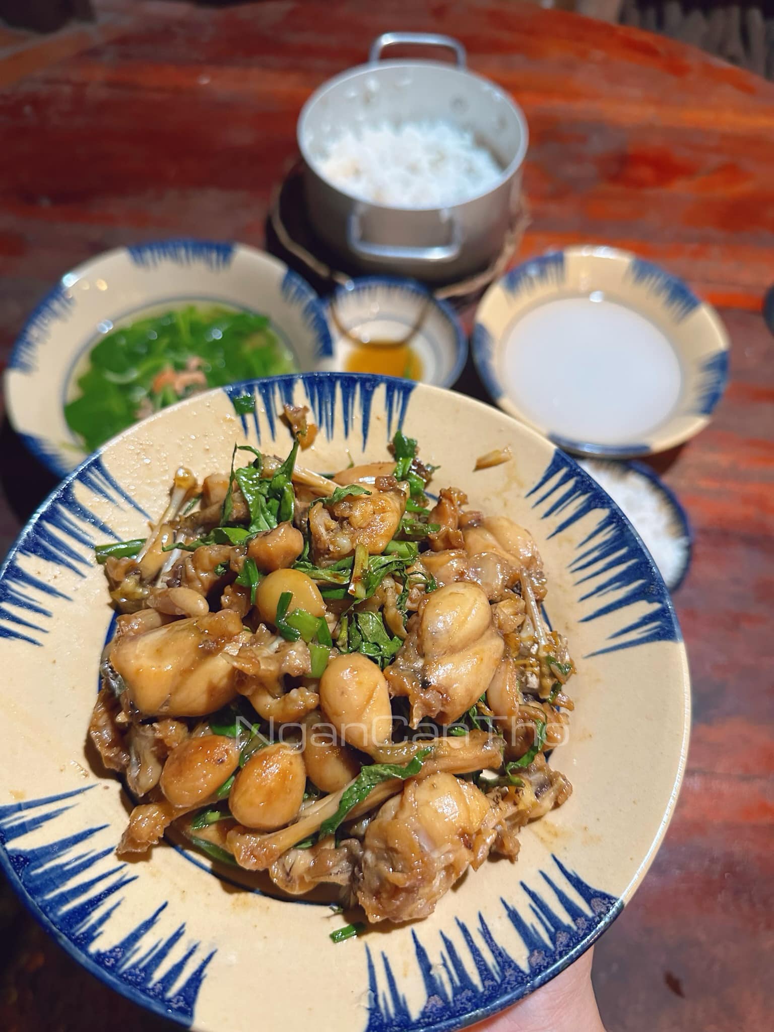YÊU BẾP (Esheep Kitchen family) | Ếch rau răm